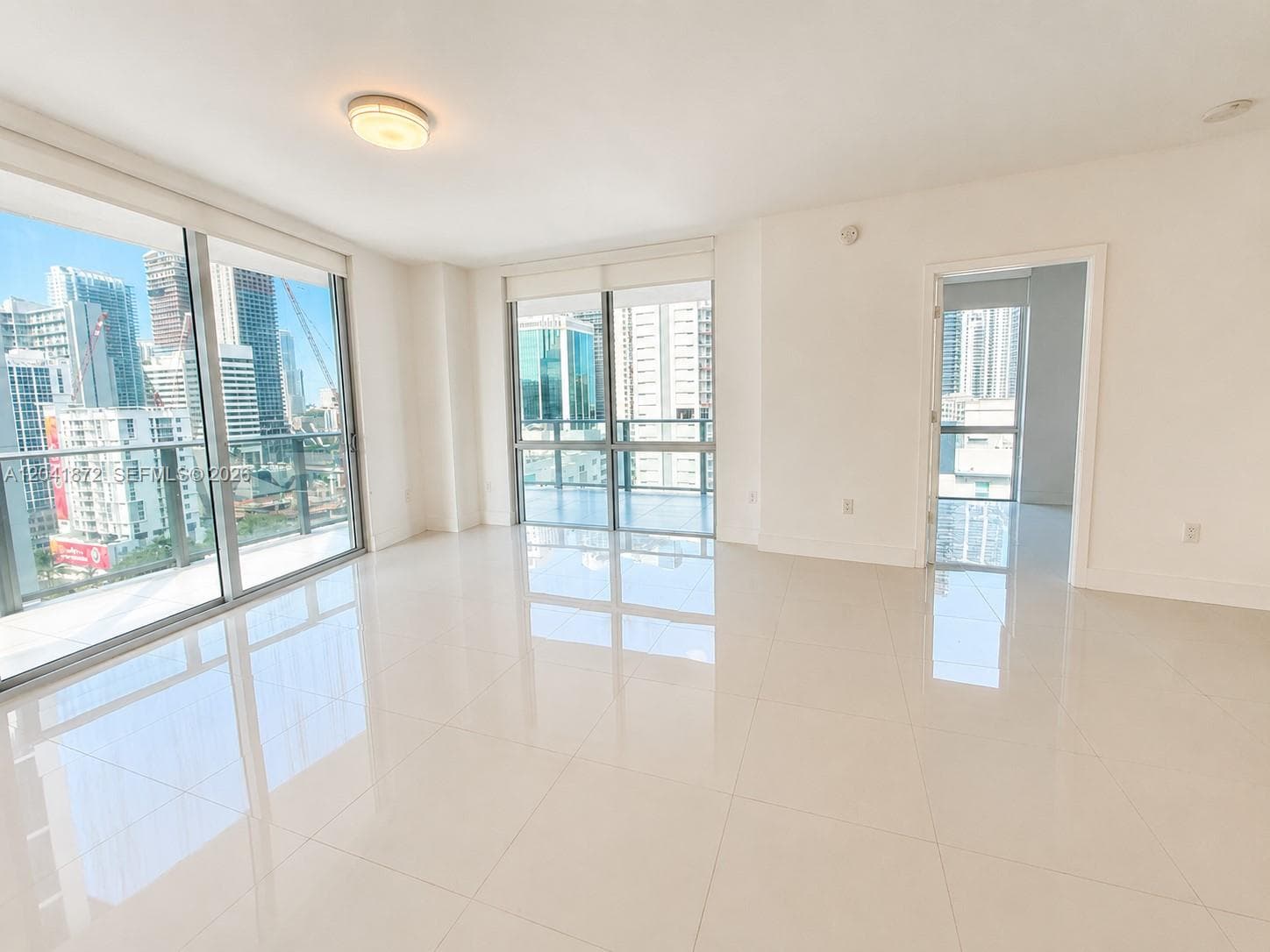 1010 SW 2nd Ave # 1504, Miami, FL 33130 — zdjęcie 3
