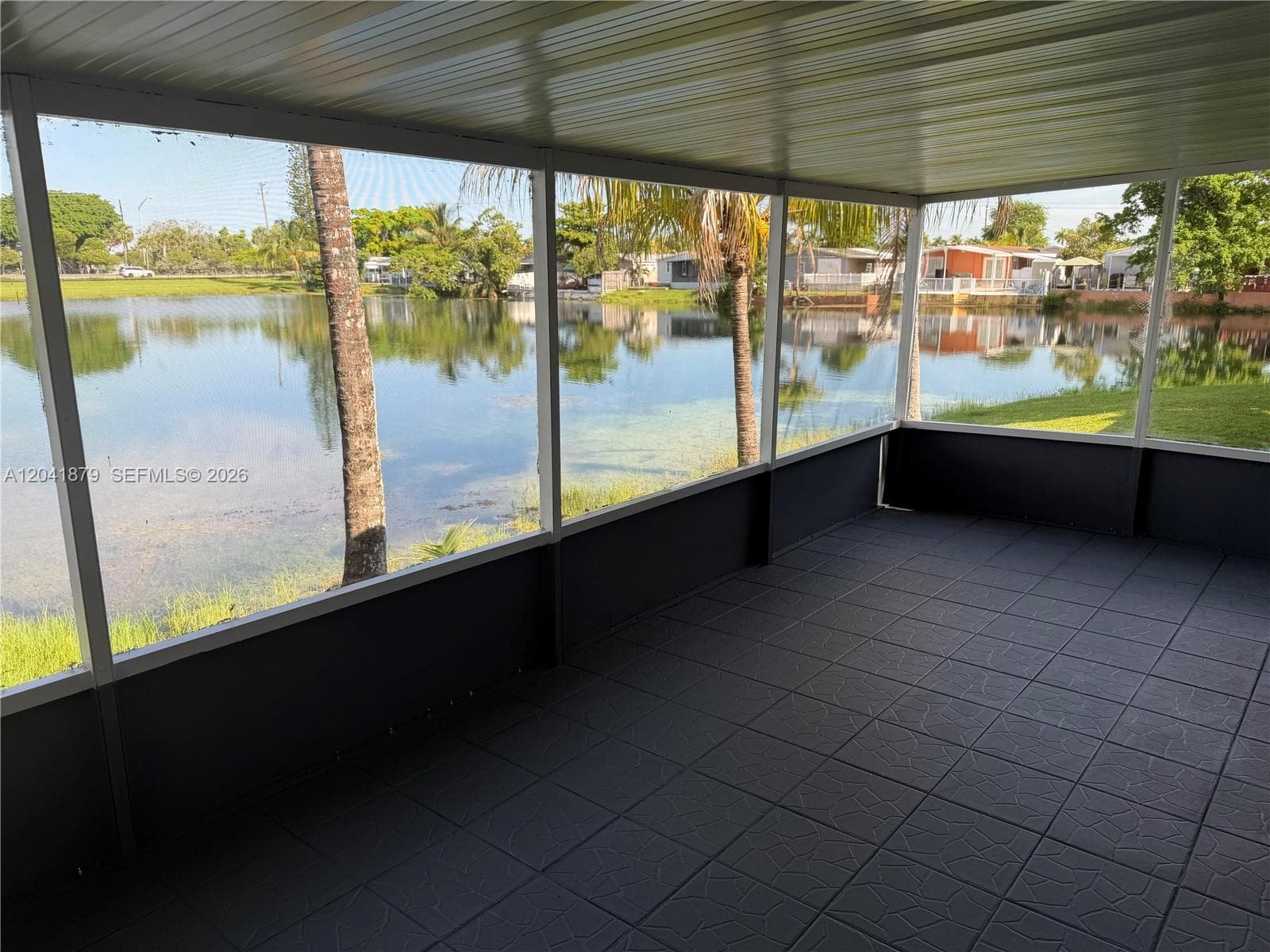 20606 NW 55th Court # A, Opa-Locka, FL 33055 — zdjęcie 2
