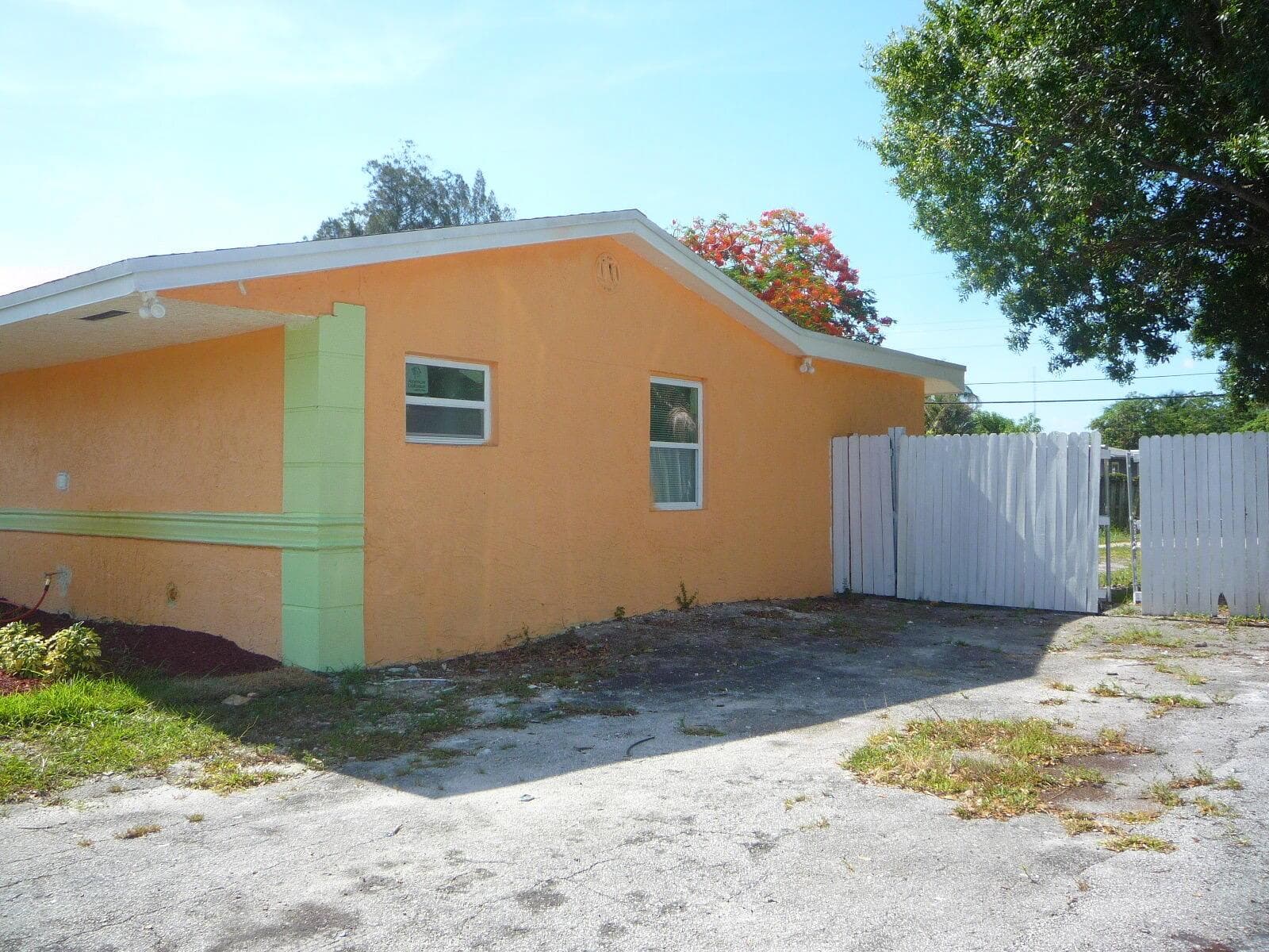 2162 NW 28th Street, Oakland Park, FL 33311 — zdjęcie 4