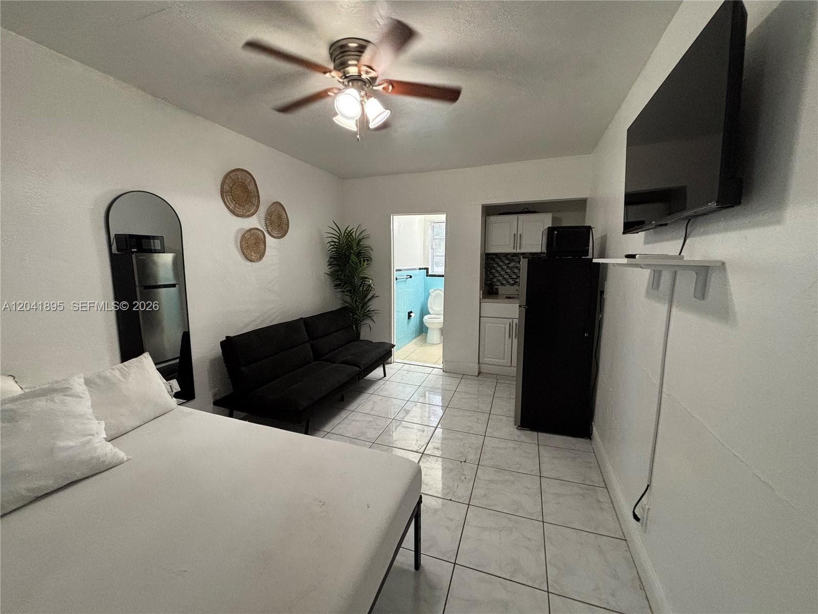 1843 Dewey St # 118, Hollywood, FL 33020 — zdjęcie 2