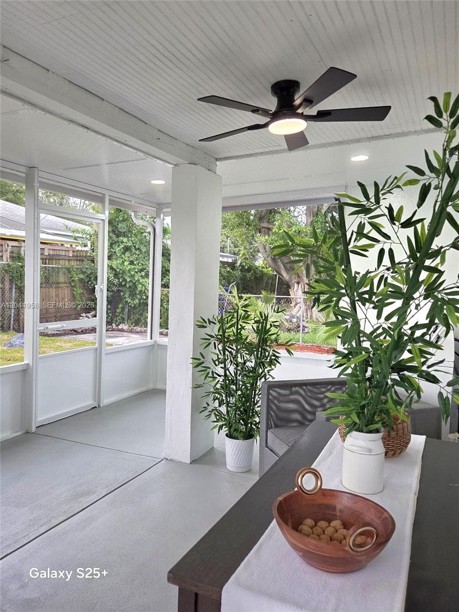 1321 NW 82nd St, Miami, FL 33147 — zdjęcie 3