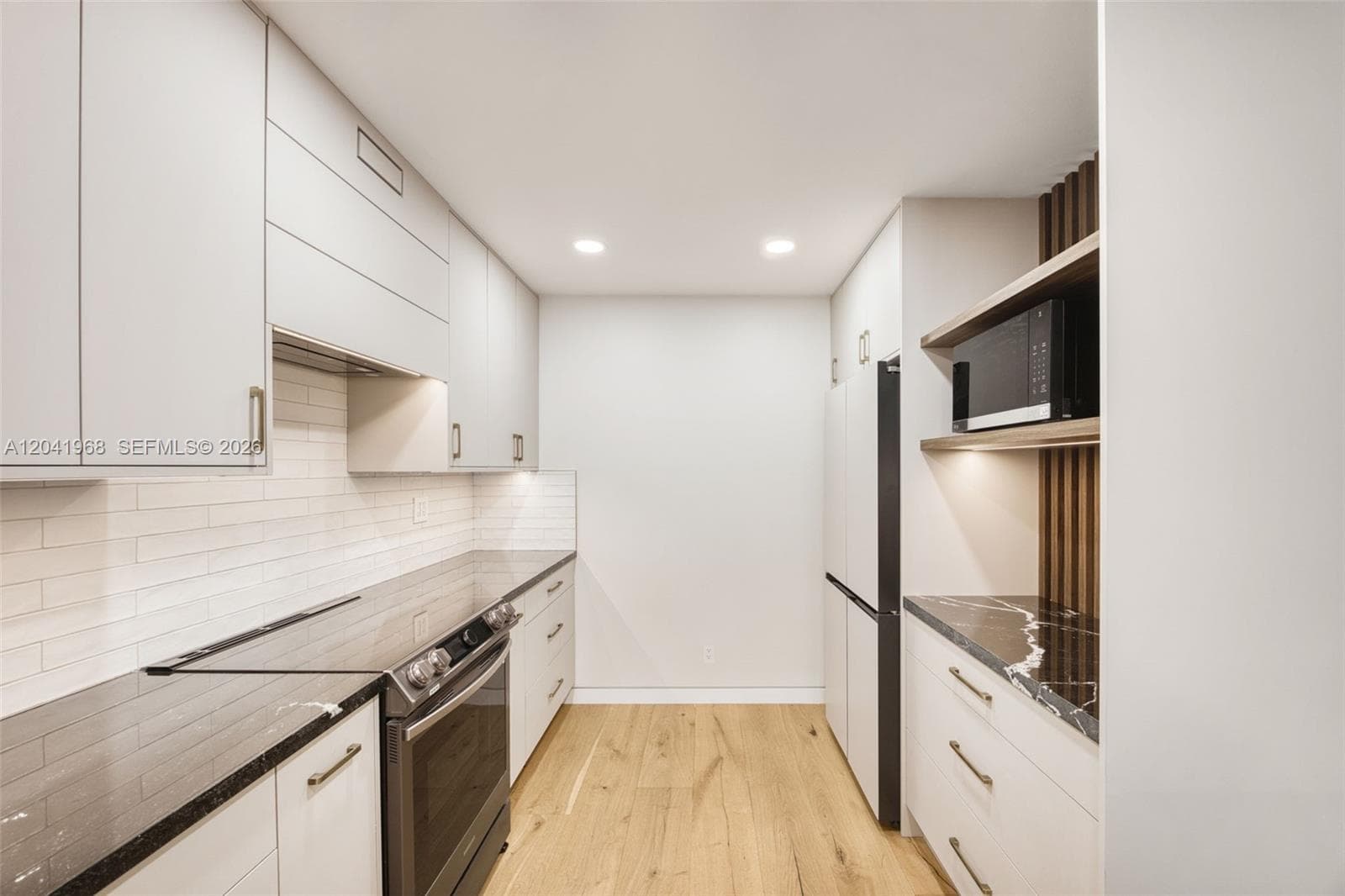 100 Edgewater Dr # 142, Coral Gables, FL 33133 — zdjęcie 4