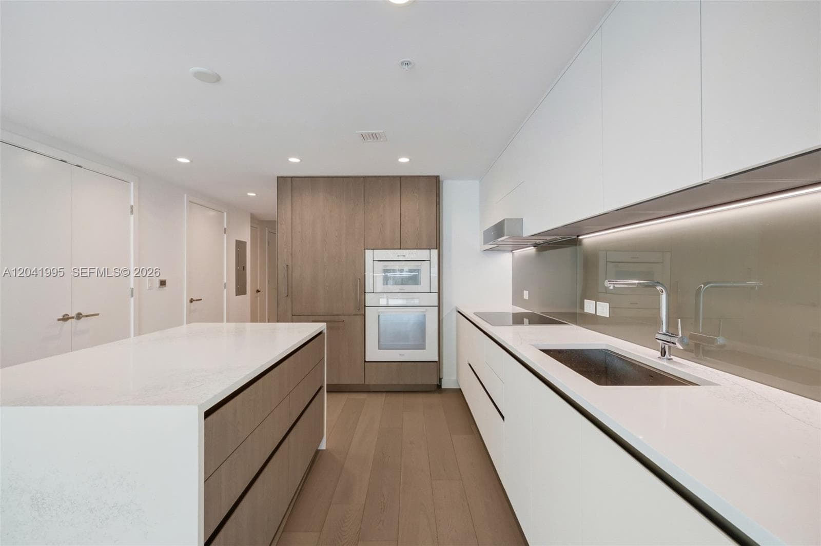9221 E Bay Harbor Drive # 210, Bay Harbor Islands, FL 33154 — zdjęcie 2