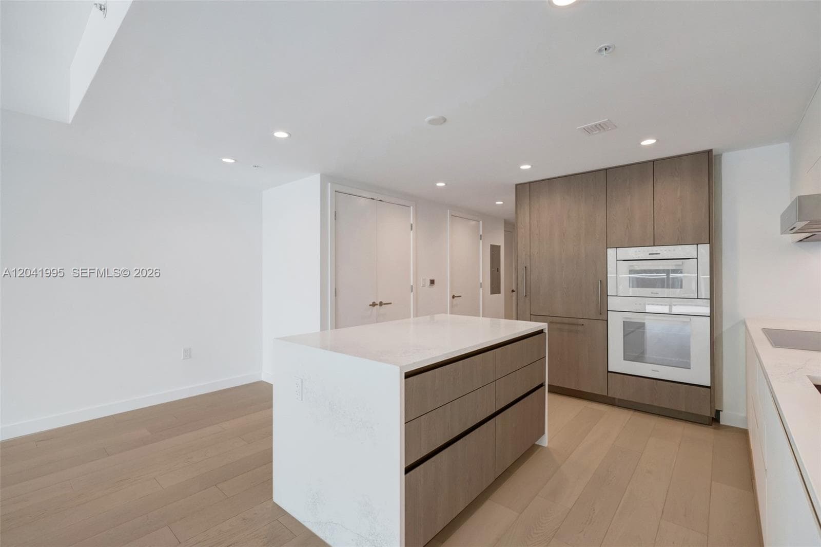 9221 E Bay Harbor Drive # 210, Bay Harbor Islands, FL 33154 — zdjęcie 5