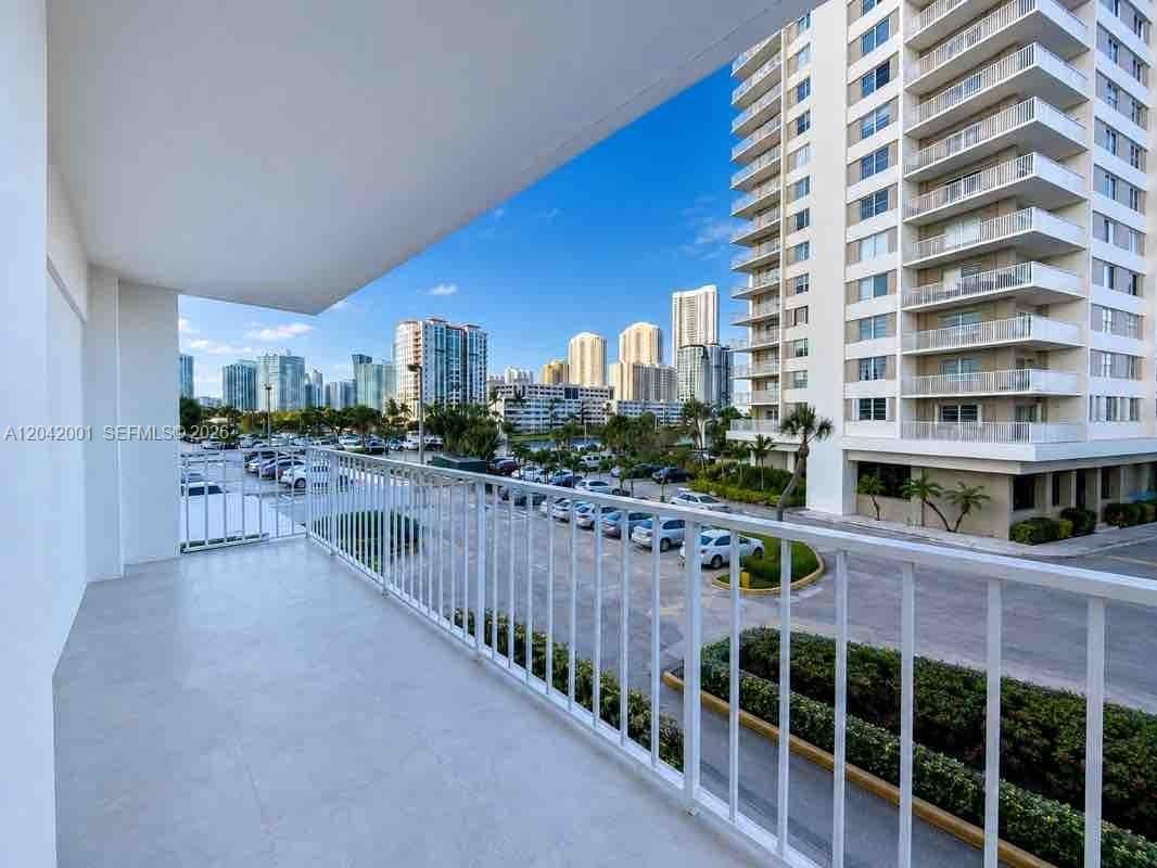 500 Bayview Dr # 232, Sunny Isles Beach, FL 33160 — zdjęcie 5