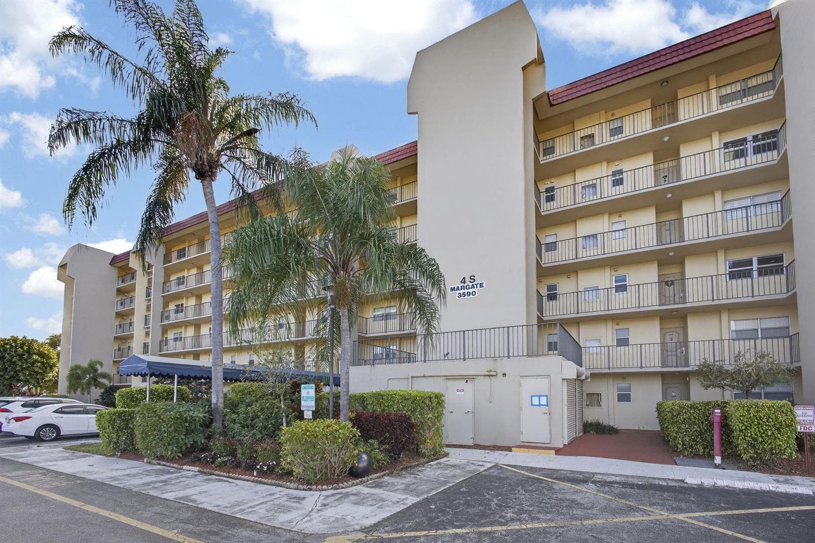 3590 Via Poinciana # 202, Lake Worth, FL 33467 — zdjęcie 2