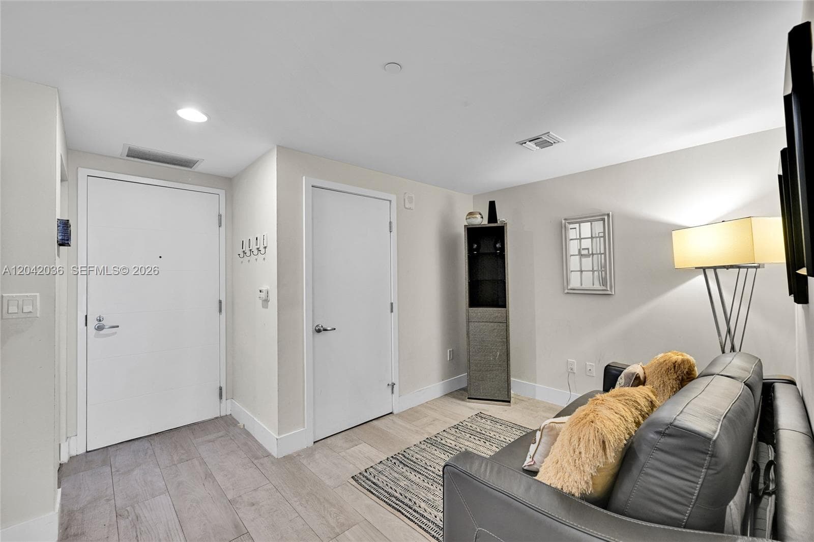 16385 Biscayne Blvd # 1020, North Miami Beach, FL 33160 — zdjęcie 4
