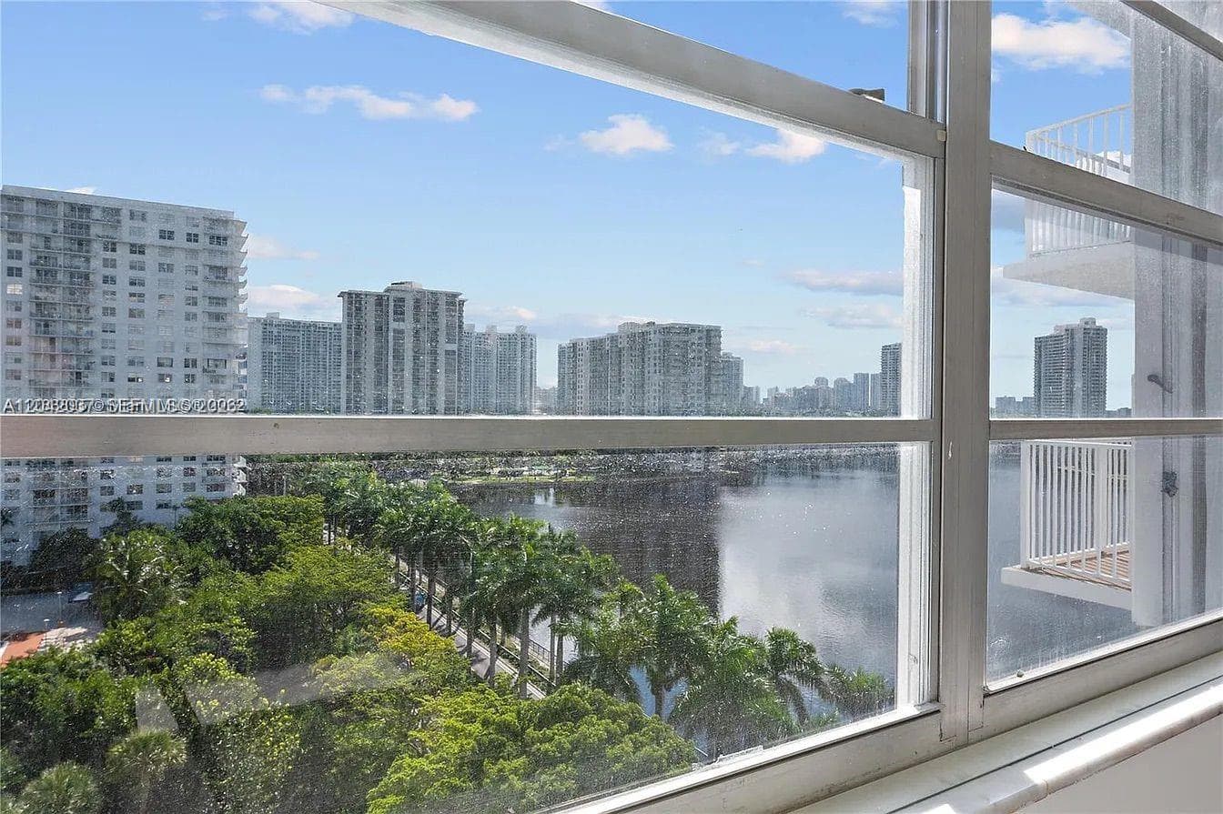 2801 NE 183rd St # 1016W, Aventura, FL 33160 — zdjęcie 3
