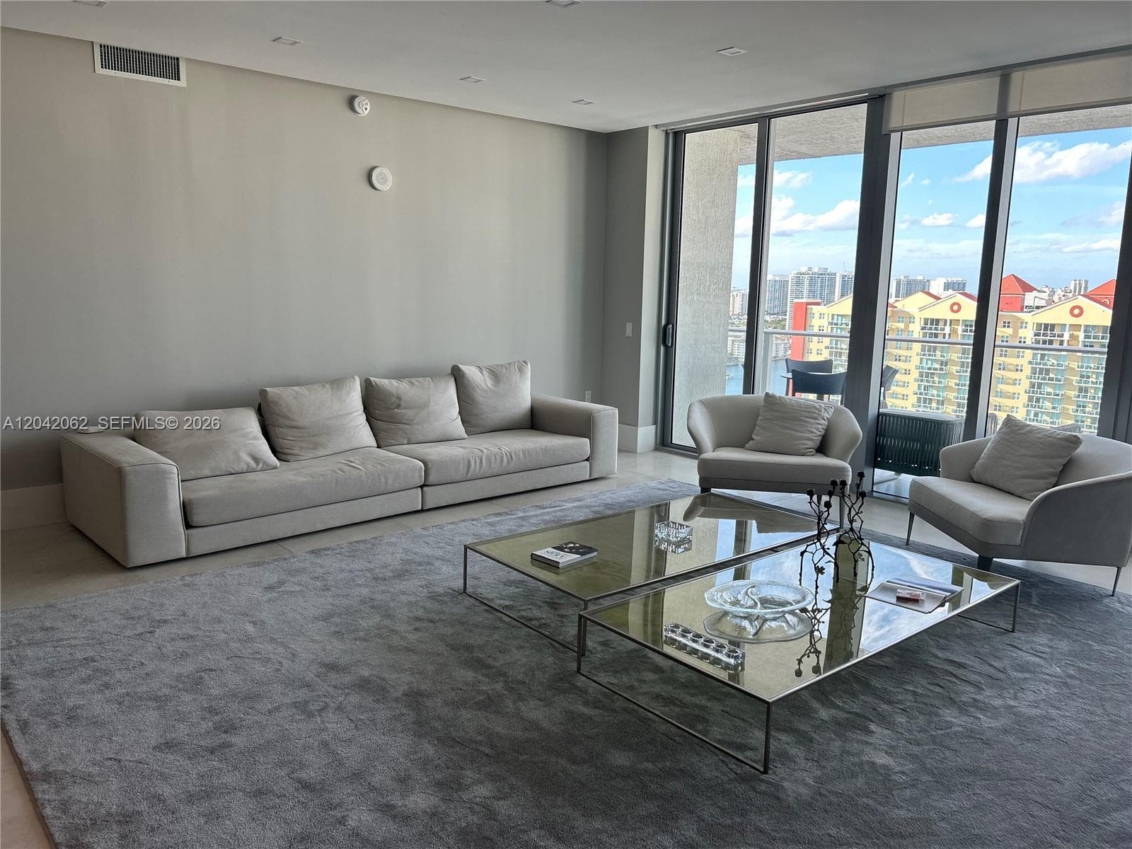 330 Sunny Isles Blvd # 5-2503, Sunny Isles Beach, FL 33160 — zdjęcie 4