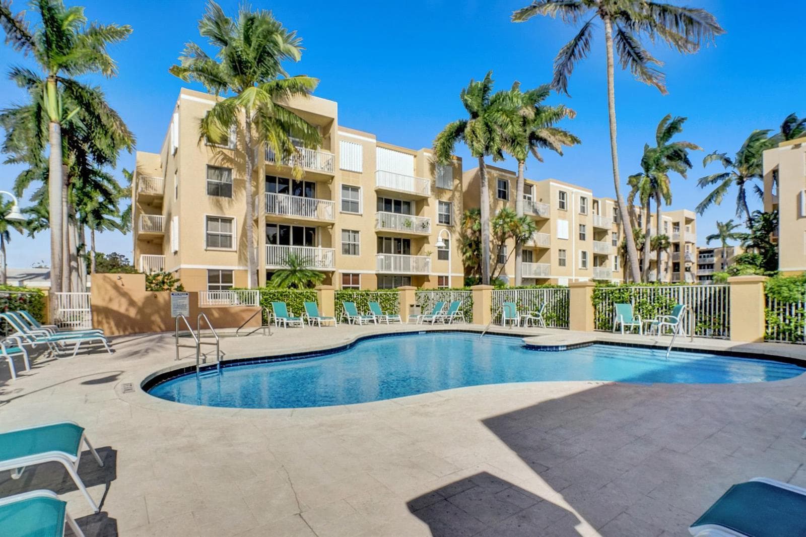 1350 SE 3rd Avenue # 406, Dania Beach, FL 33004 — zdjęcie 2