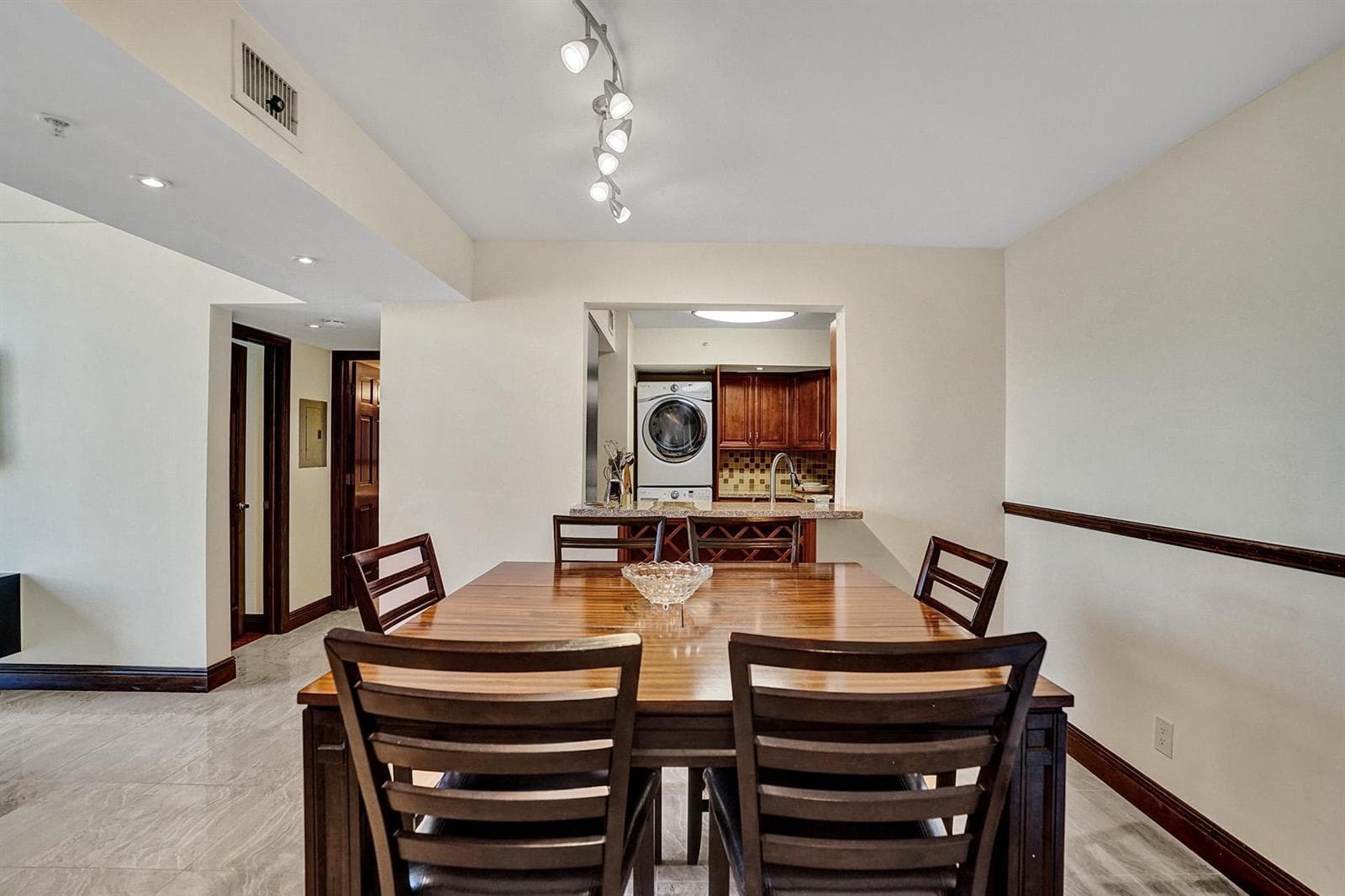 1350 SE 3rd Avenue # 406, Dania Beach, FL 33004 — zdjęcie 4