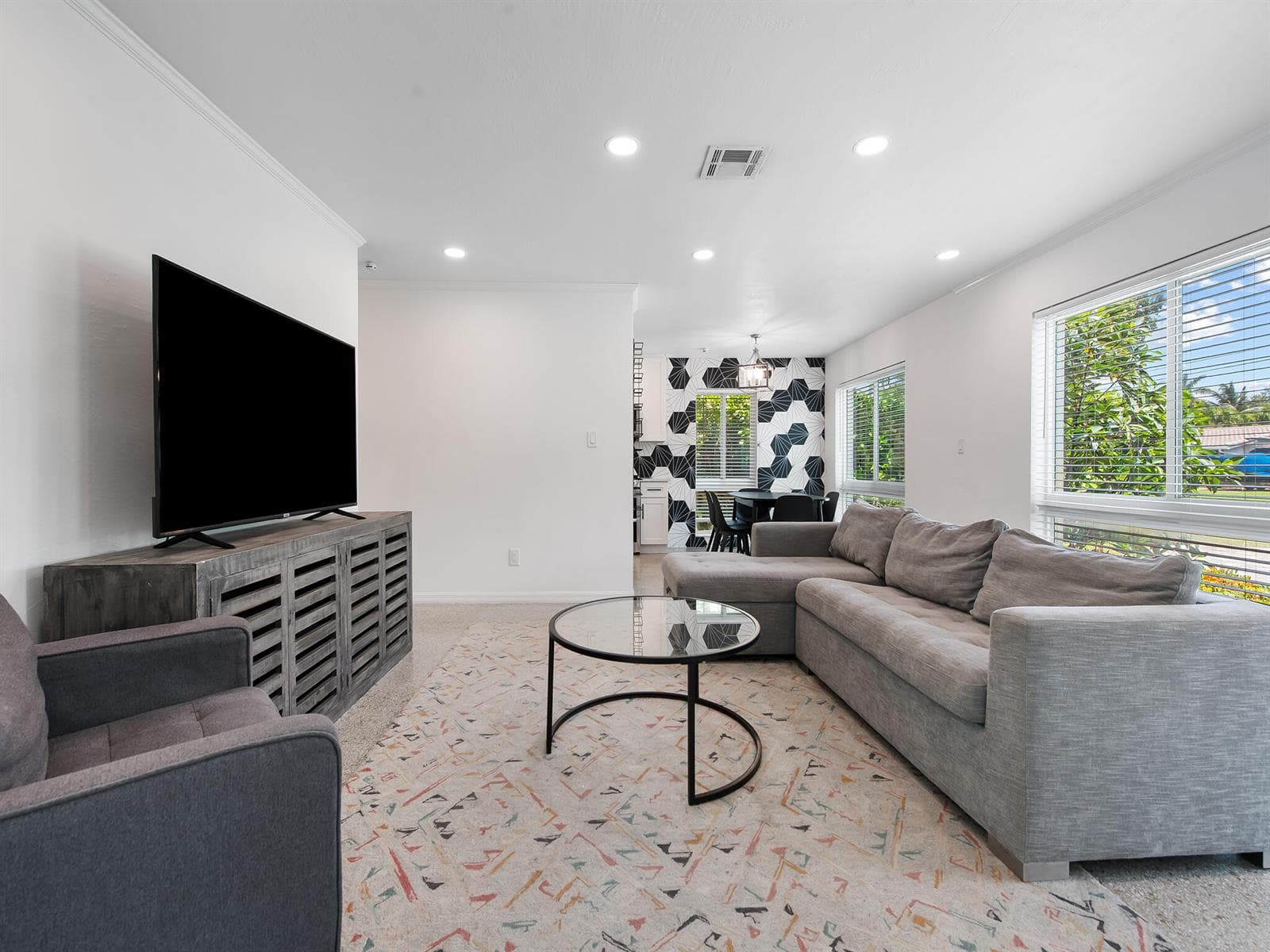 657 NW 30th Court, Wilton Manors, FL 33311 — zdjęcie 3