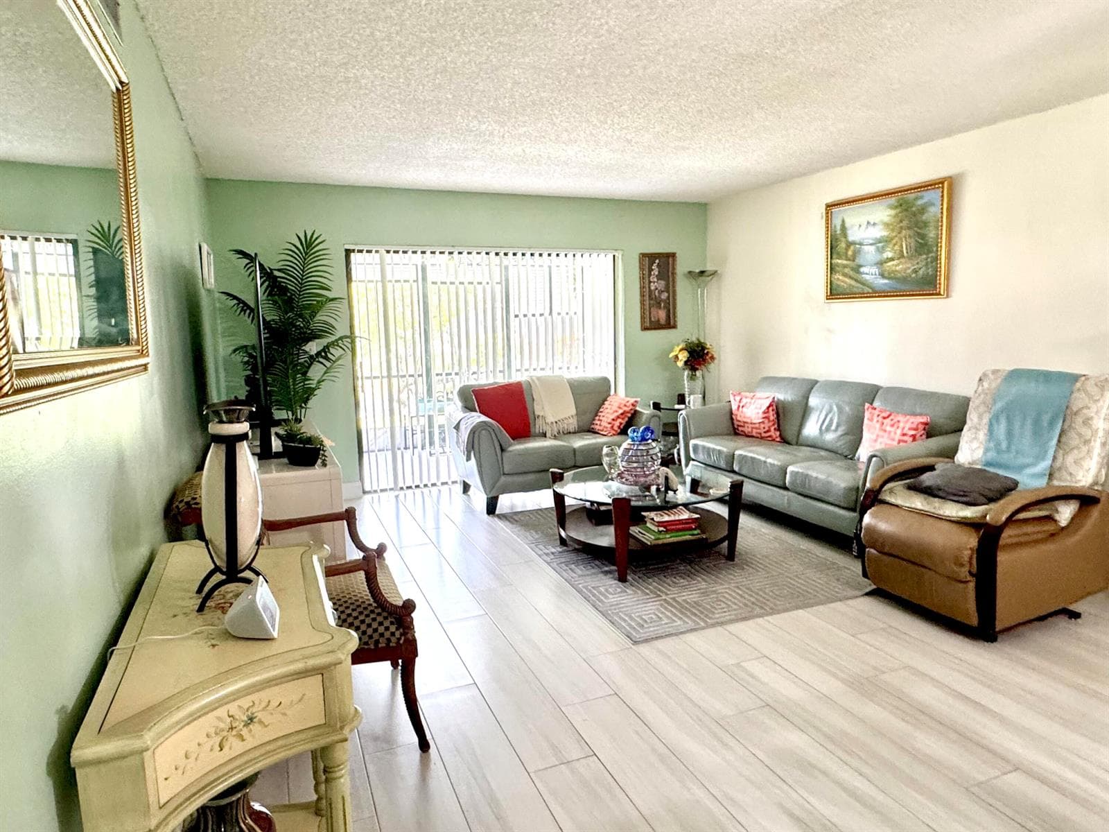 4930 E Sabal Palm Boulevard # 107, Tamarac, FL 33319 — zdjęcie 2