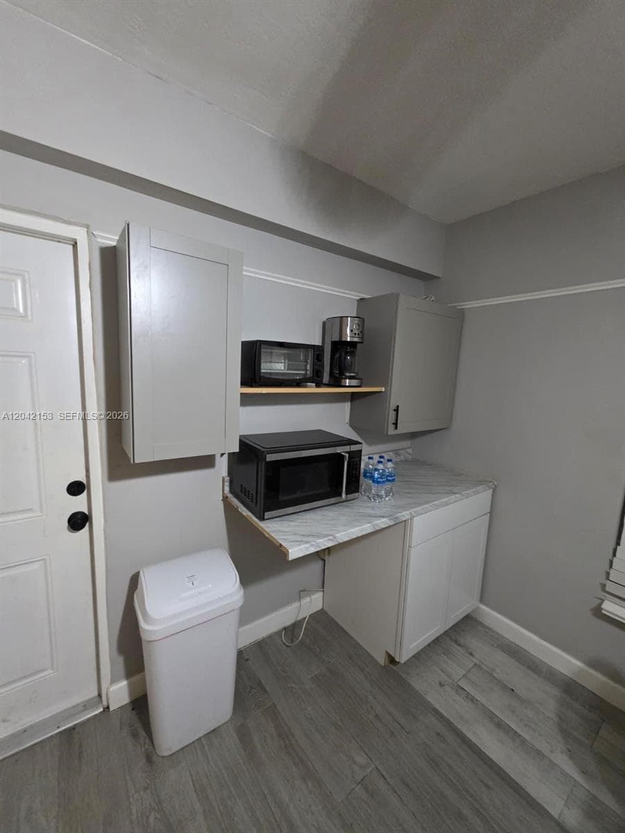 6837 SW 39th Ter # 2, Miami, FL 33155 — zdjęcie 2