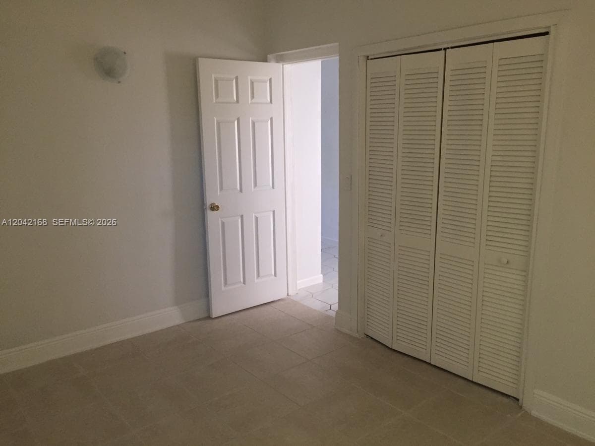 1617 NE 177th St, North Miami Beach, FL 33162 — zdjęcie 3