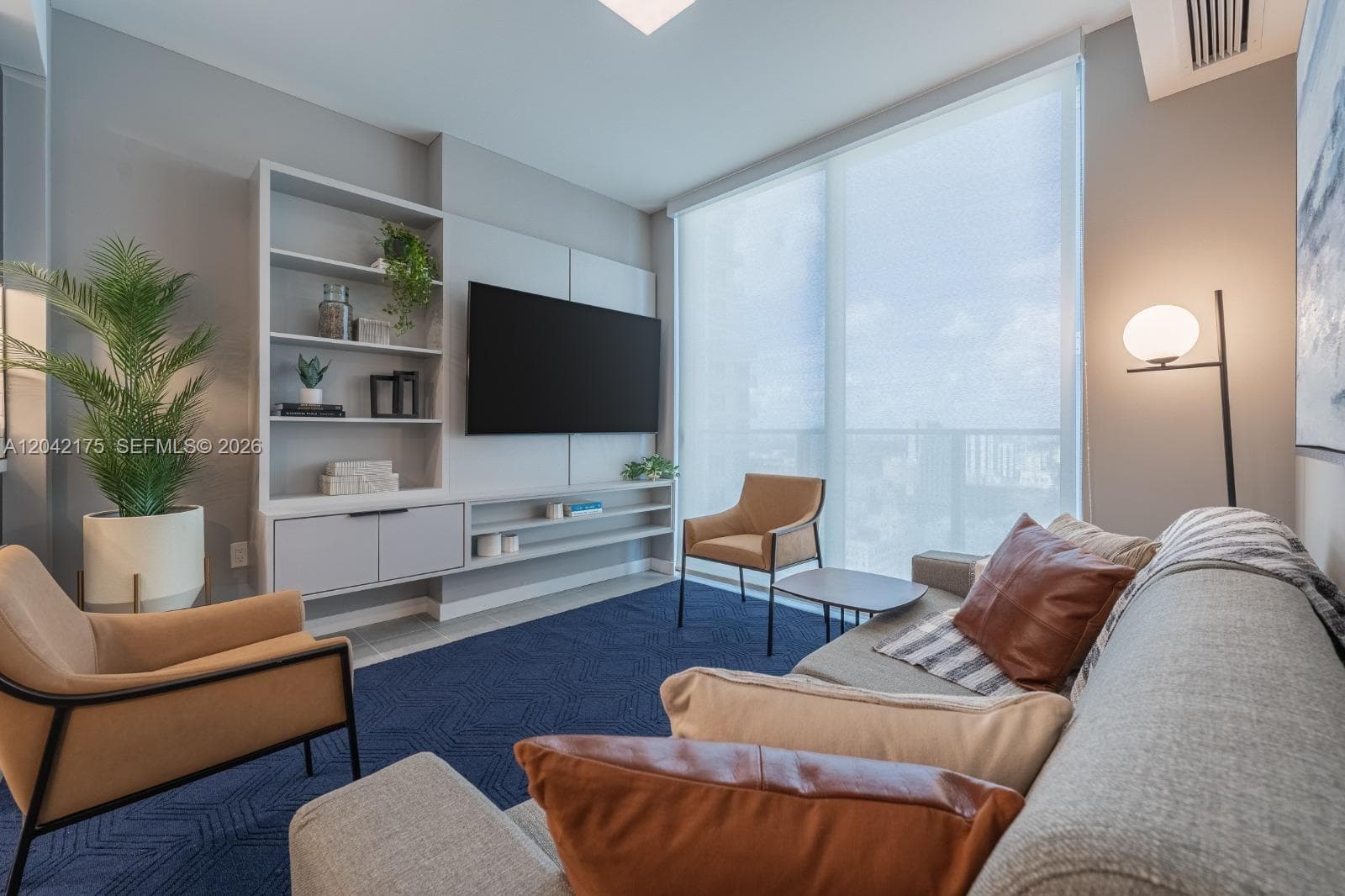 227 NE 2nd St # 3104, Miami, FL 33132 — zdjęcie 3