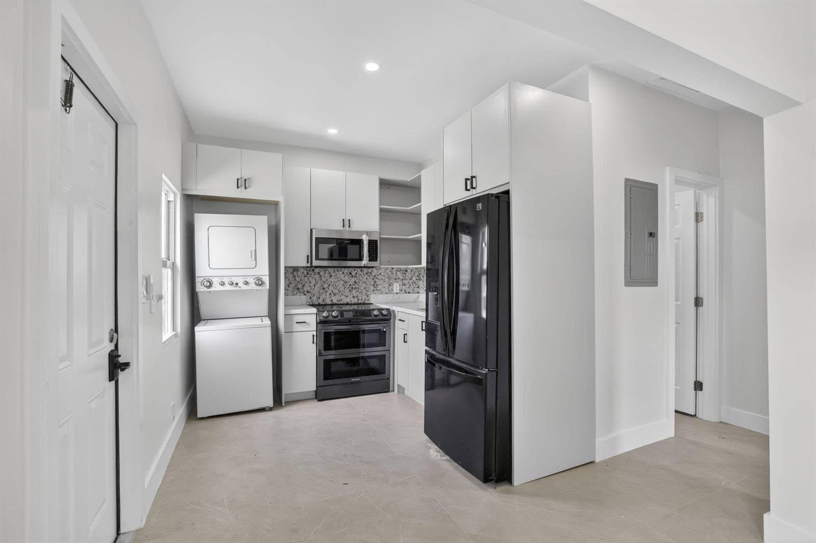 621 NW 3rd Avenue, Pompano Beach, FL 33060 — zdjęcie 3