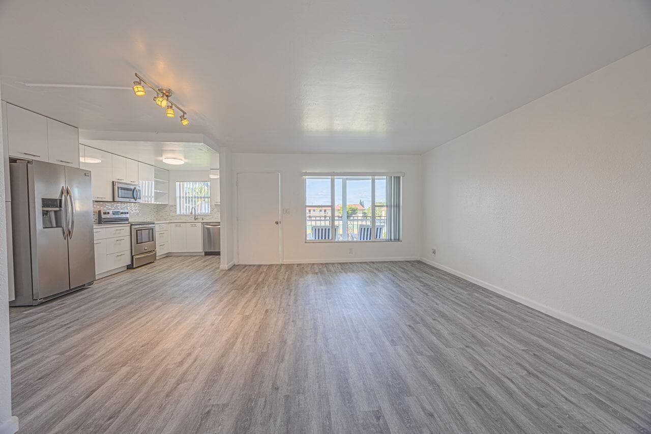 808 SE 7th Street # 305, Deerfield Beach, FL 33441 — zdjęcie 3