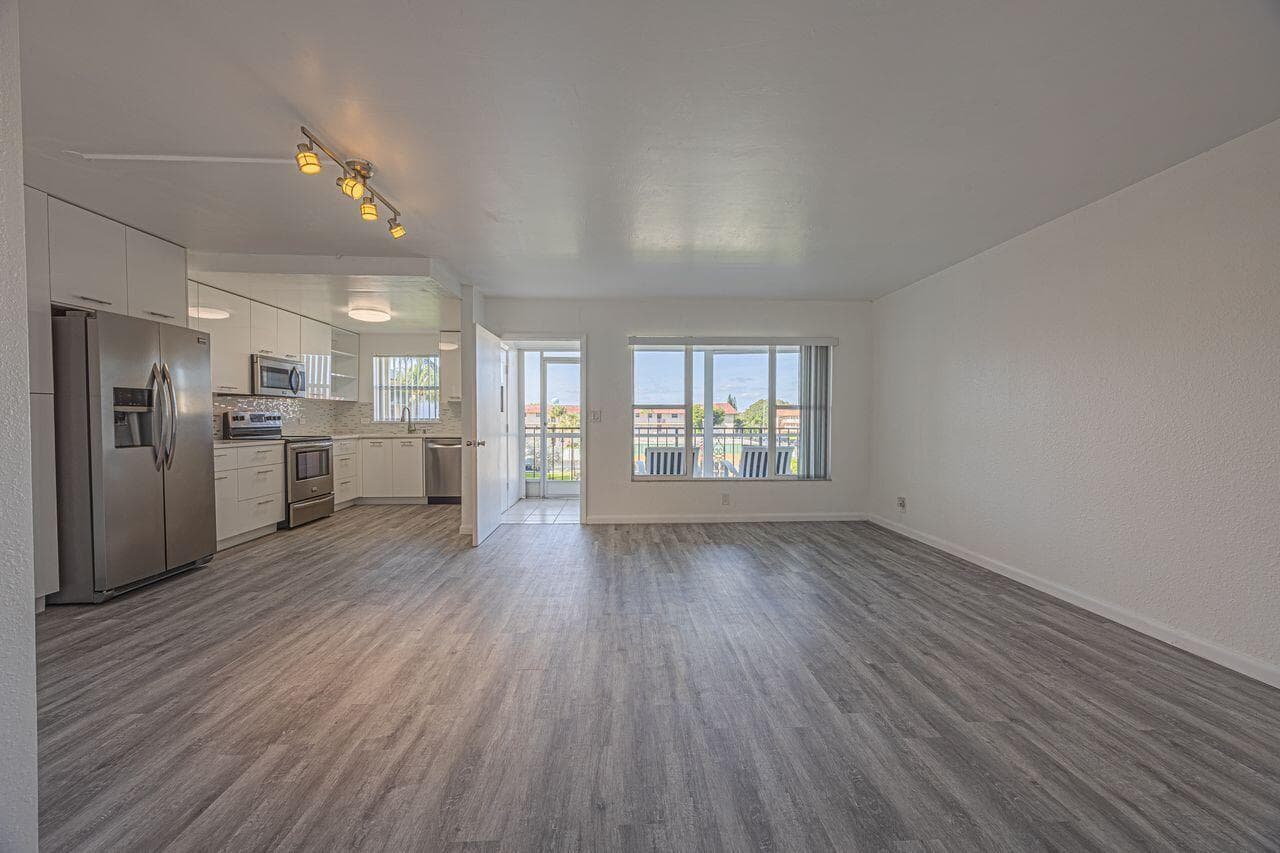 808 SE 7th Street # 305, Deerfield Beach, FL 33441 — zdjęcie 5