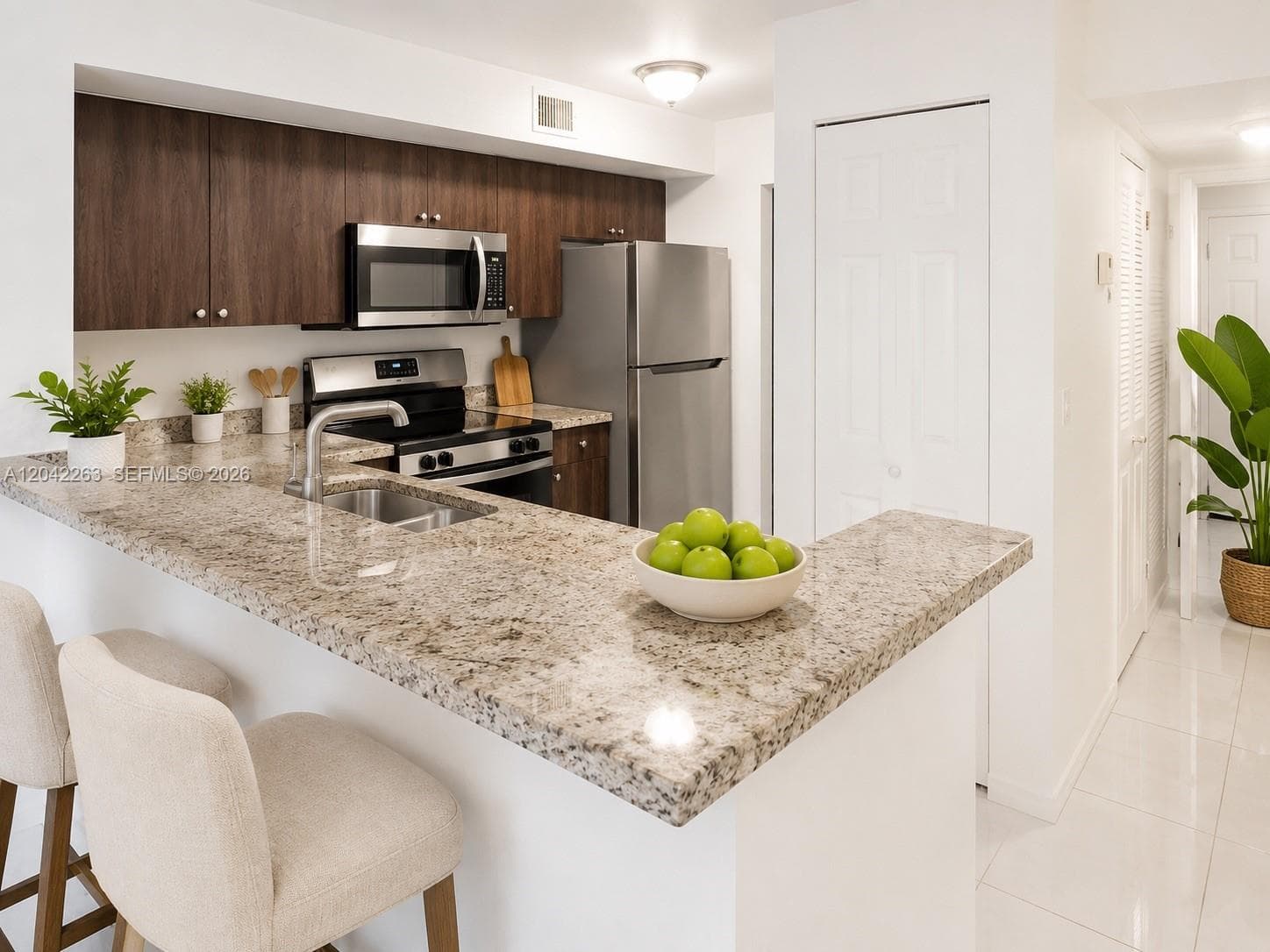 11177 SW 8th St # 208, Pembroke Pines, FL 33025 — zdjęcie 4