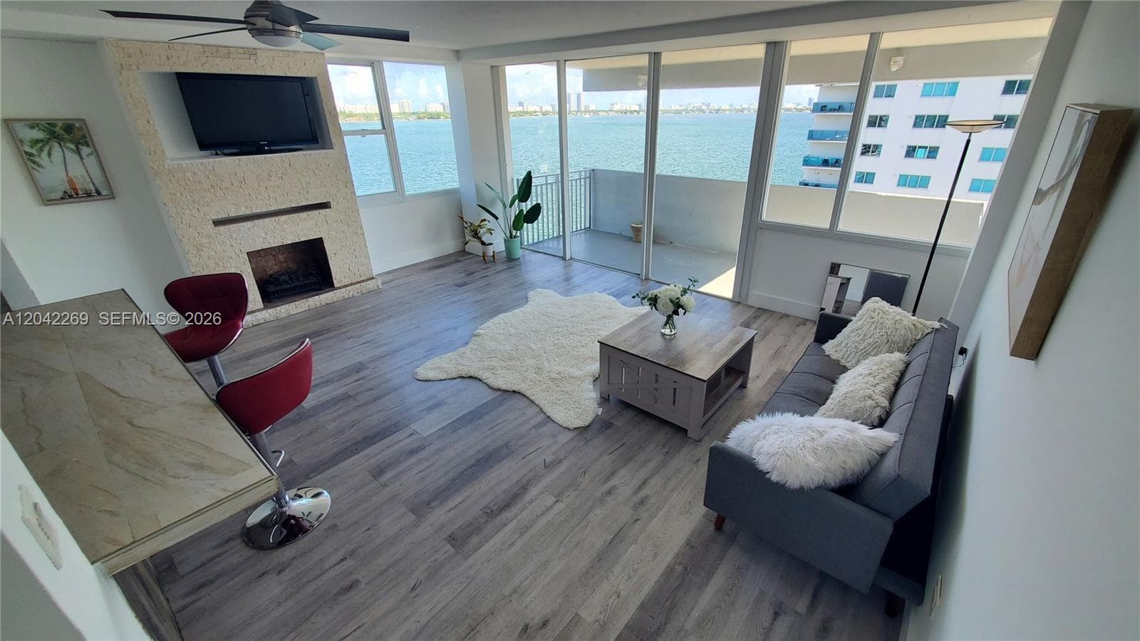 7545 E Treasure Dr # 9H, North Bay Village, FL 33141 — zdjęcie 2