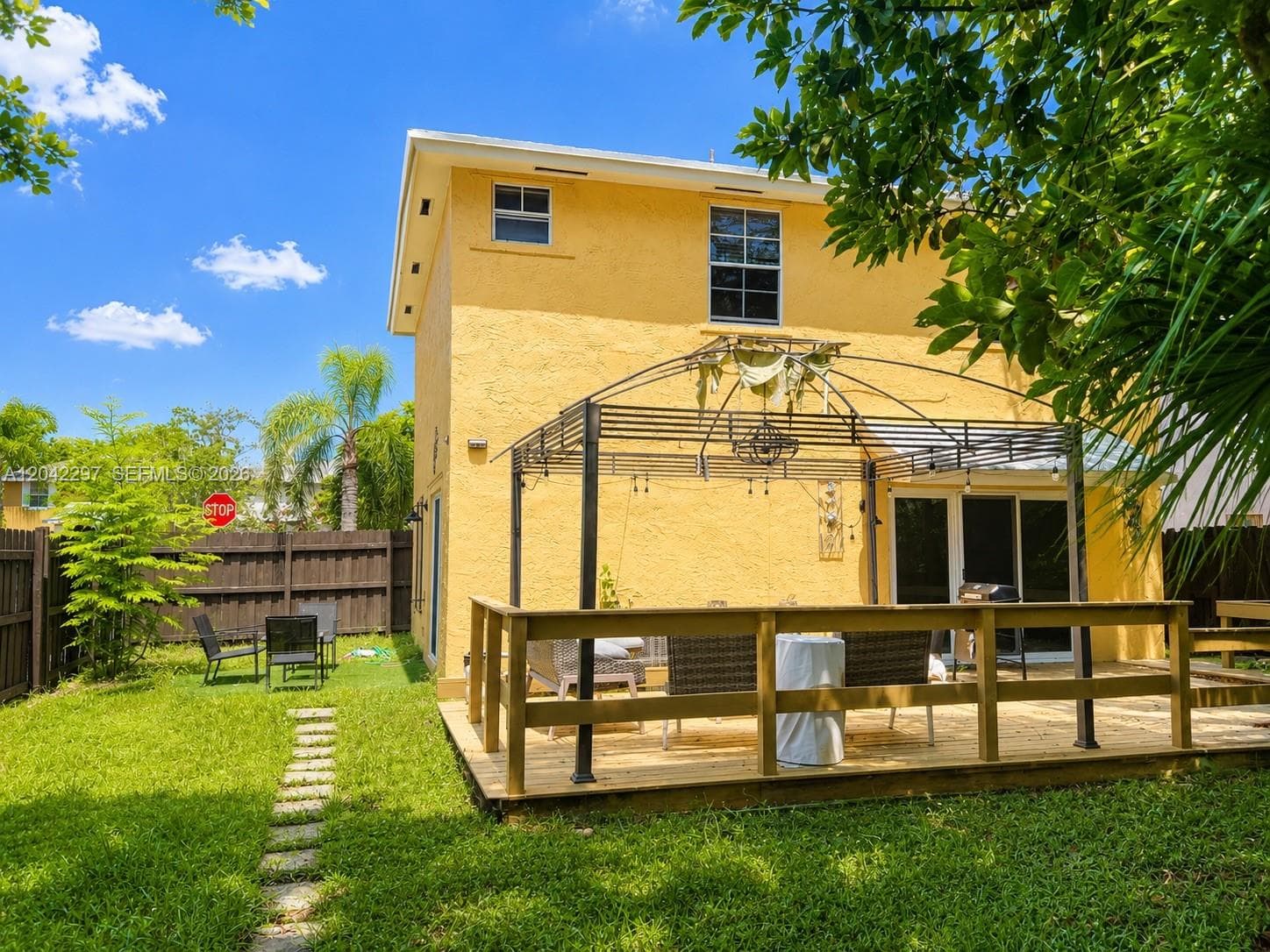 5788 Woodland Point Dr, Tamarac, FL 33319 — zdjęcie 3