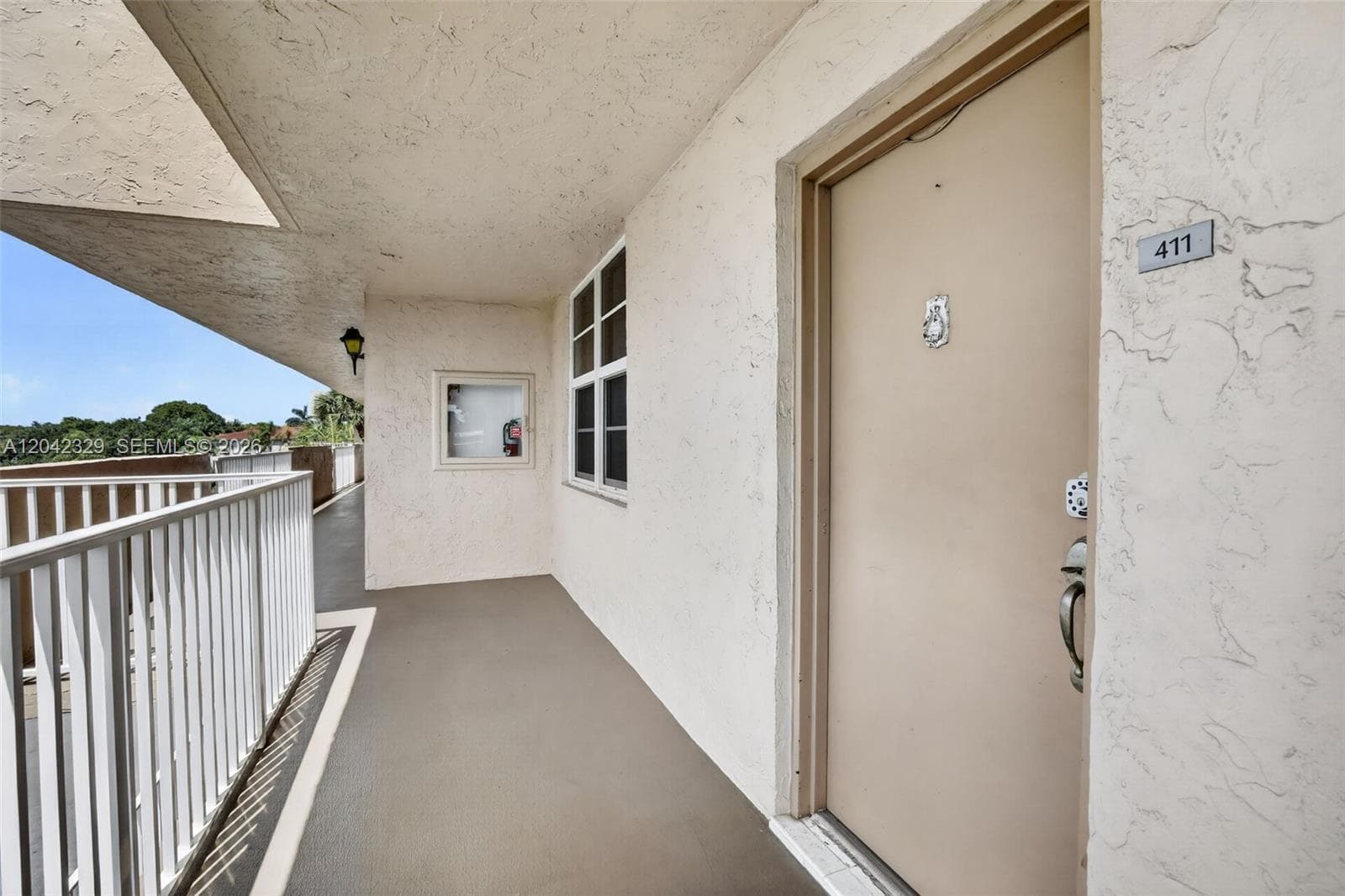 250 Jacaranda Dr # 411, Plantation, FL 33324 — zdjęcie 3