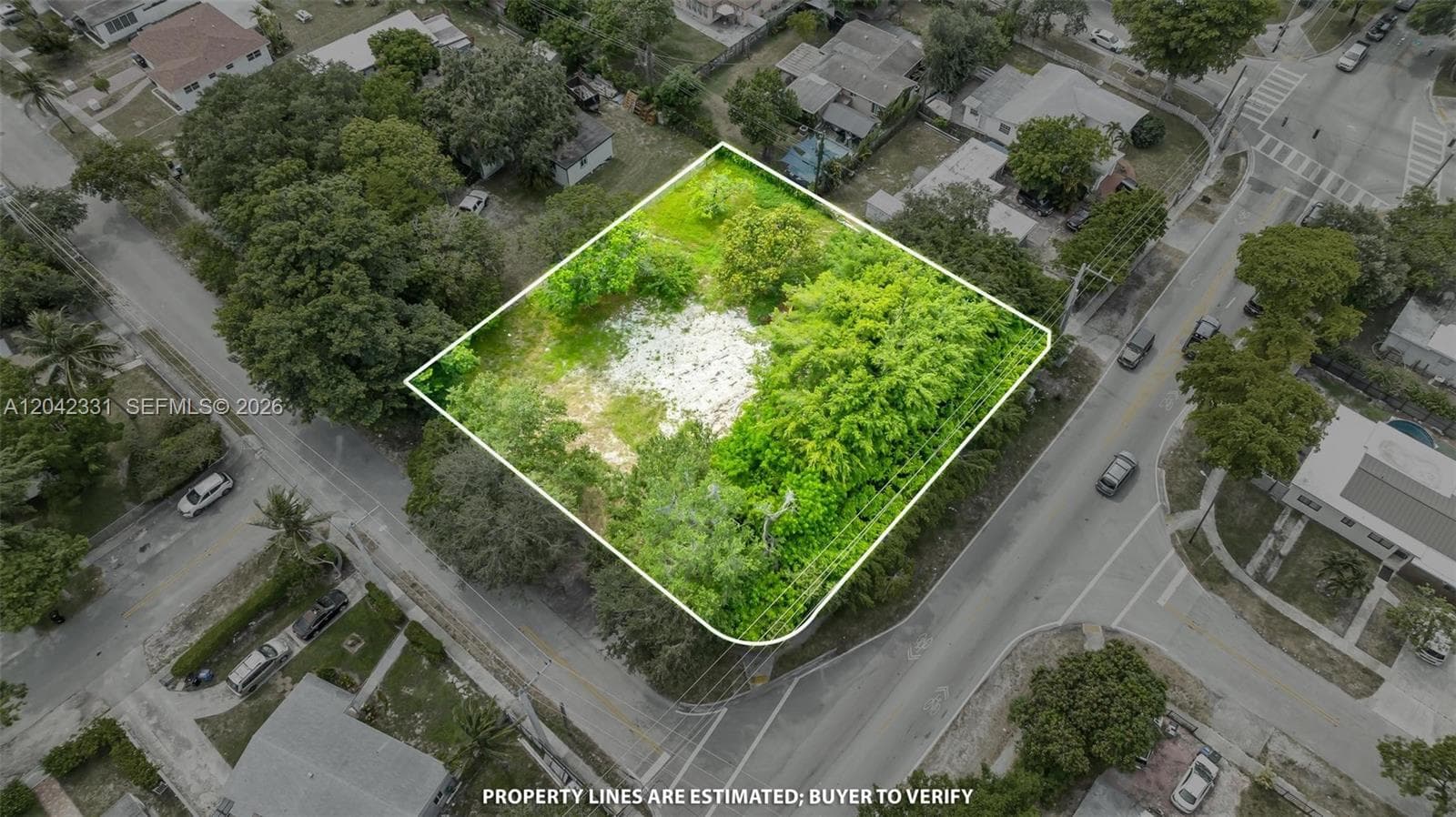 1585 NE 158th St, North Miami Beach, FL 33162 — zdjęcie 2