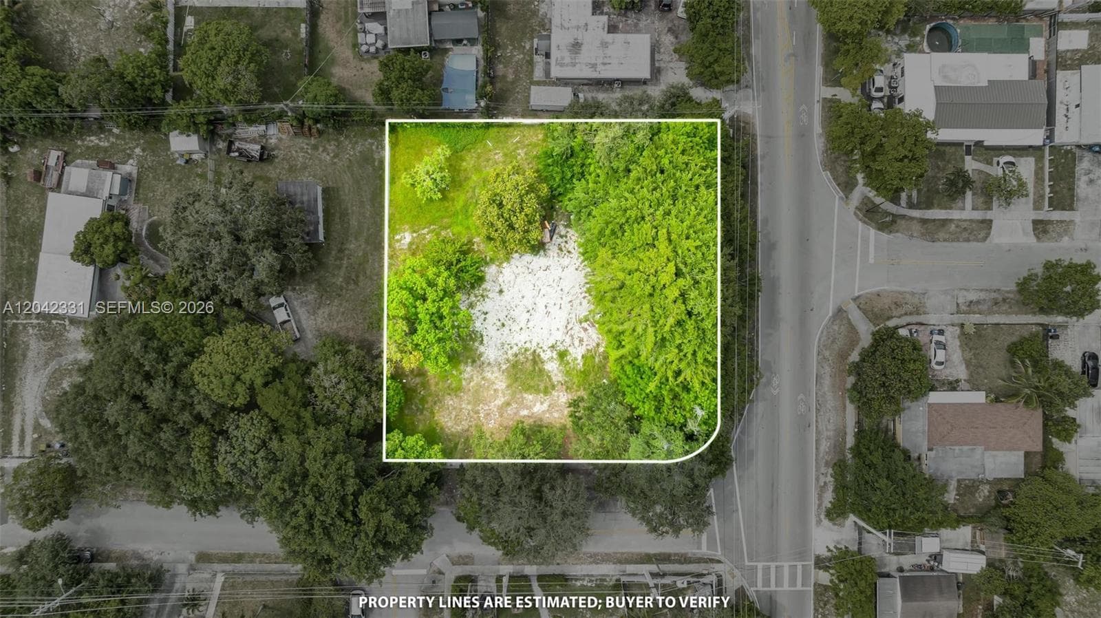 1585 NE 158th St, North Miami Beach, FL 33162
