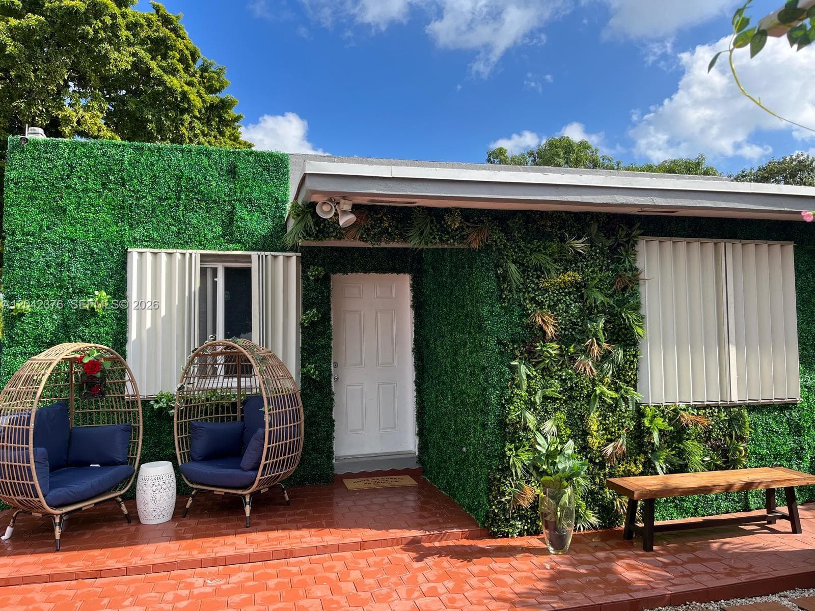 2737 NW 13th Ave, Miami, FL 33142 — zdjęcie 2