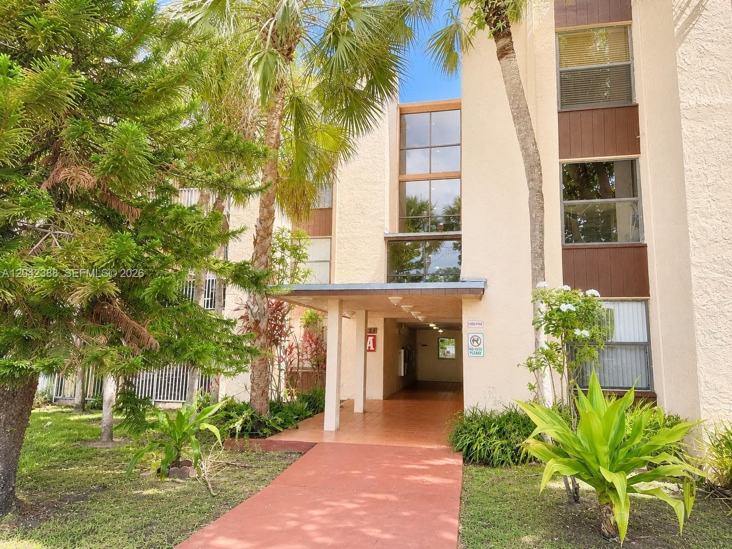 14421 N Kendall Dr # 403m, Miami, FL 33186