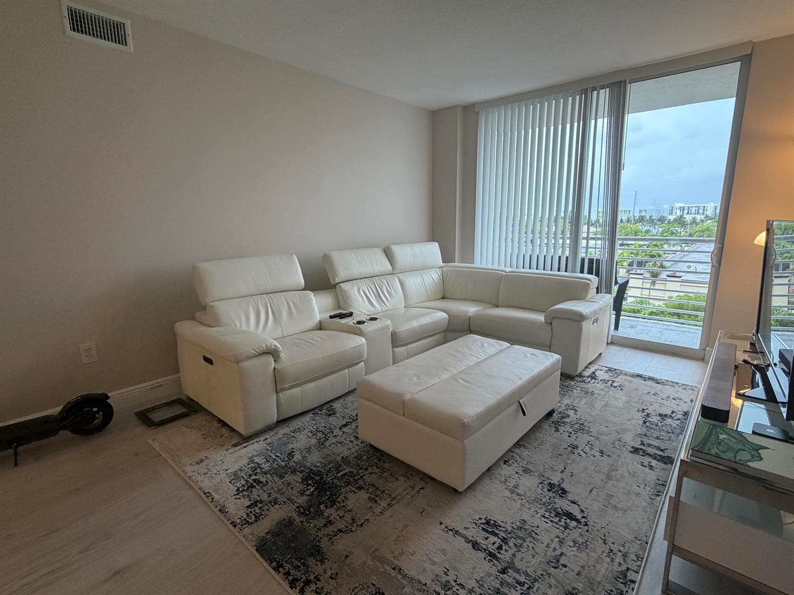 2775 NE 187th Street # 408, Aventura, FL 33180 — zdjęcie 4