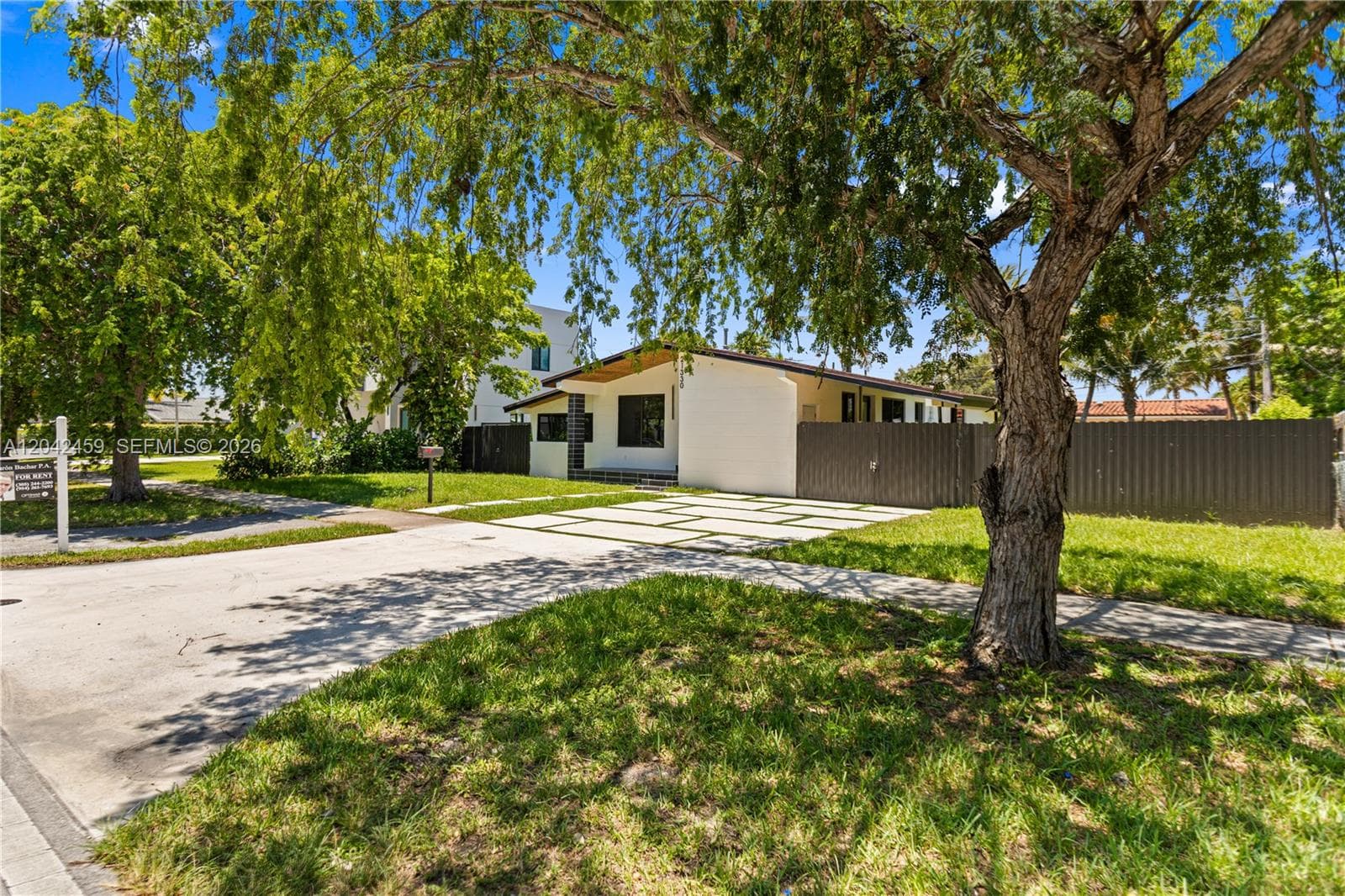 21330 NE 26 AV, Aventura, FL 33180 — zdjęcie 2