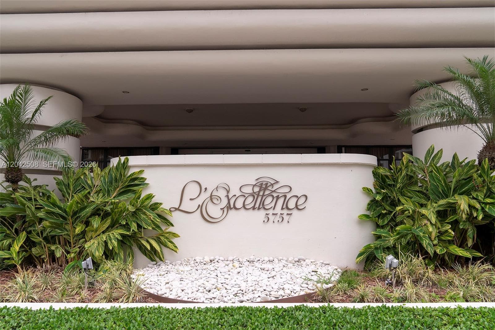 5757 Collins Ave # 1604, Miami Beach, FL 33140