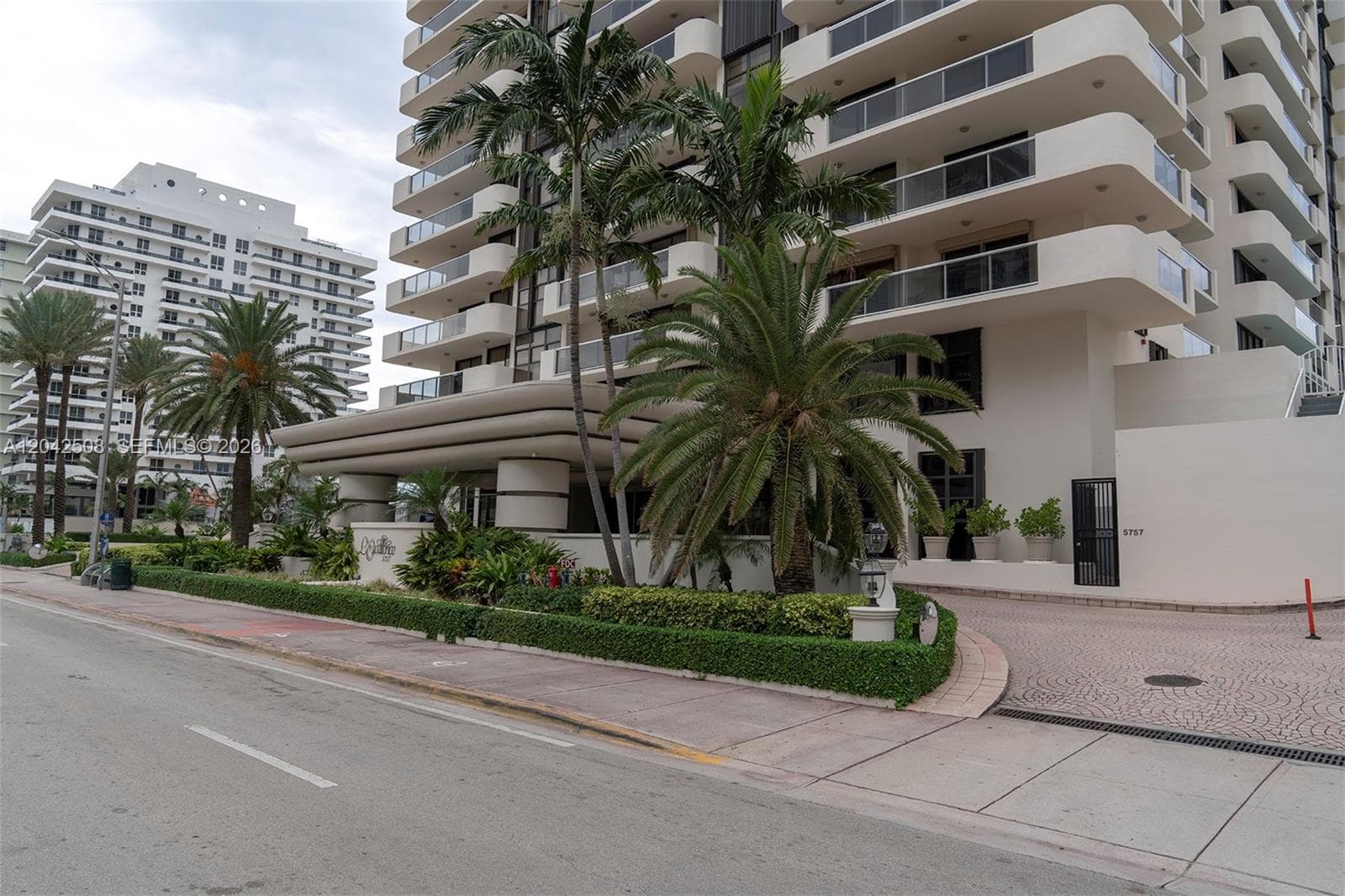 5757 Collins Ave # 1604, Miami Beach, FL 33140 — zdjęcie 4