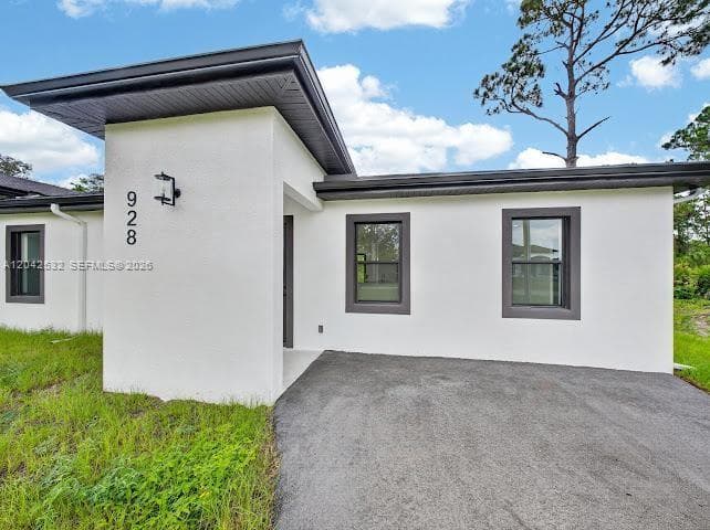 928-930 Hepburn Ave, Lehigh Acres, FL 33974 — zdjęcie 4