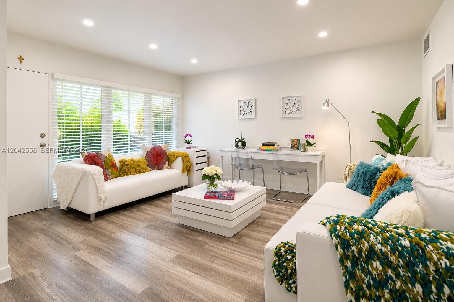 35 Edgewater Dr # 107, Coral Gables, FL 33133 — zdjęcie 2