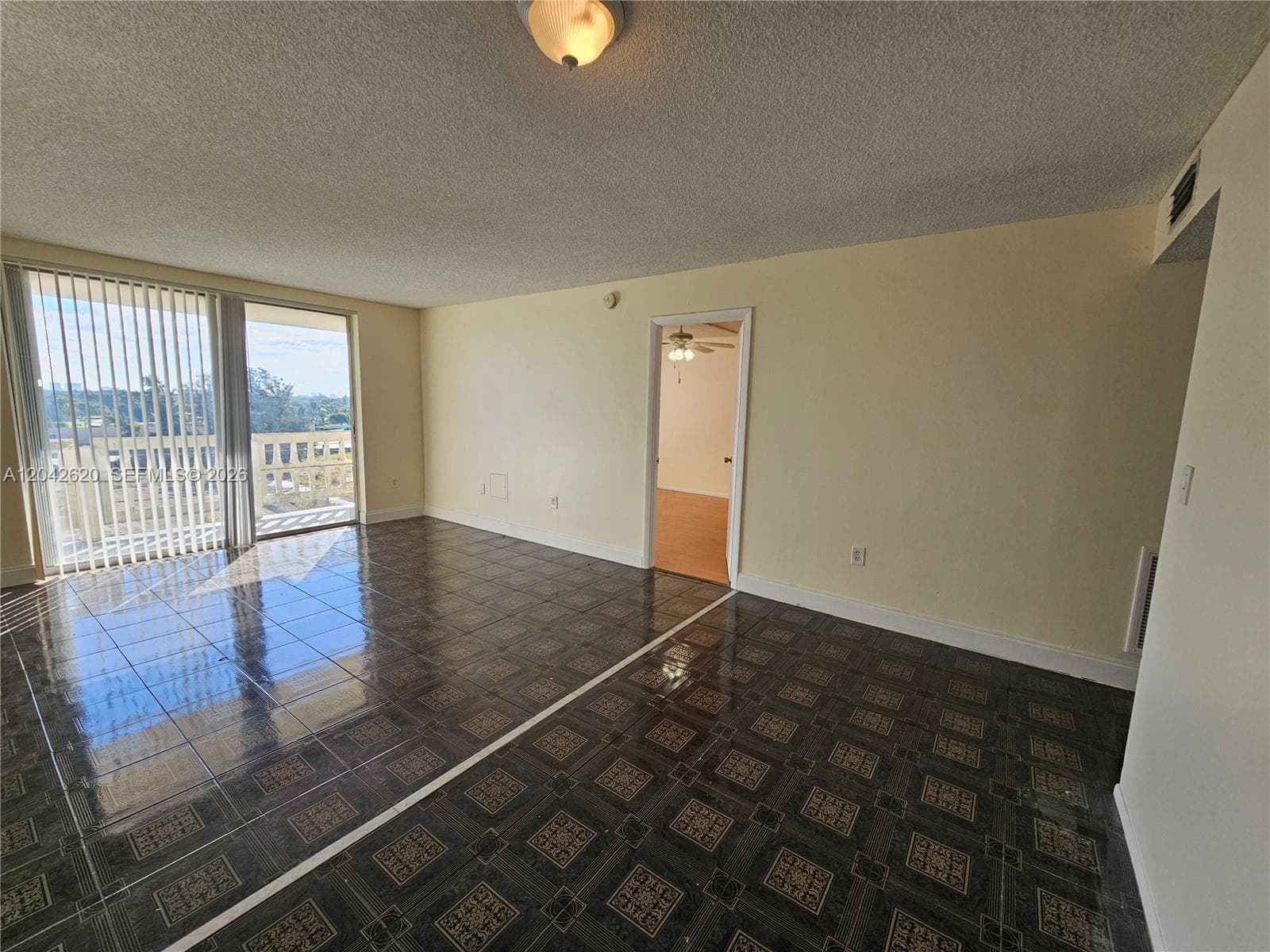 15600 NW 7th Ave # 704, Miami, FL 33169 — zdjęcie 2