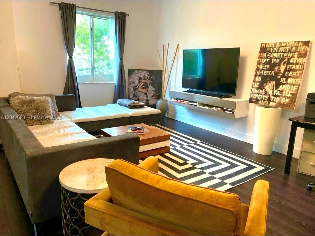 2732 SW 26 St # 2732, Miami, FL 33133 — zdjęcie 4