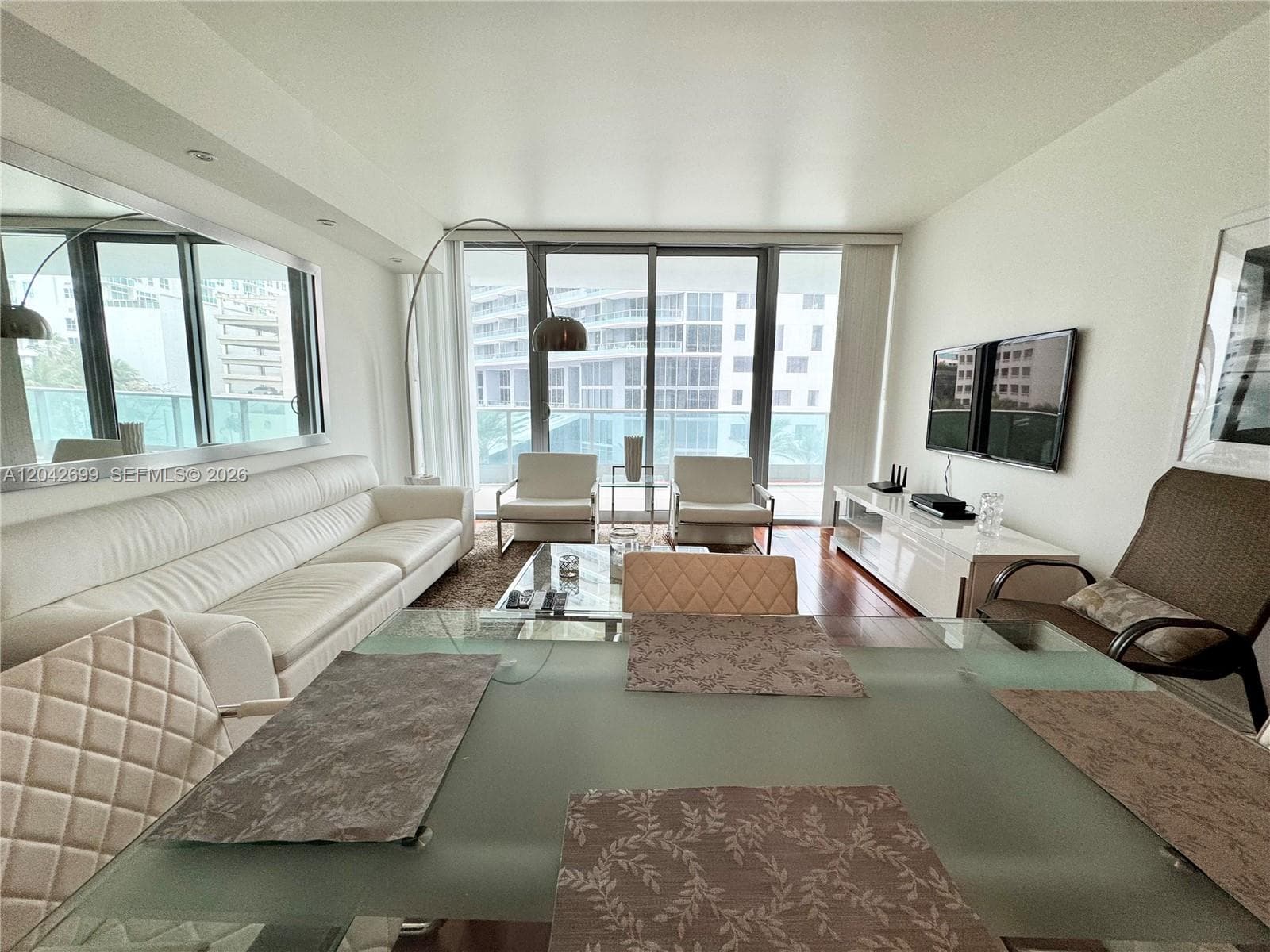 1331 Brickell Bay Dr # 406, Miami, FL 33131 — zdjęcie 2