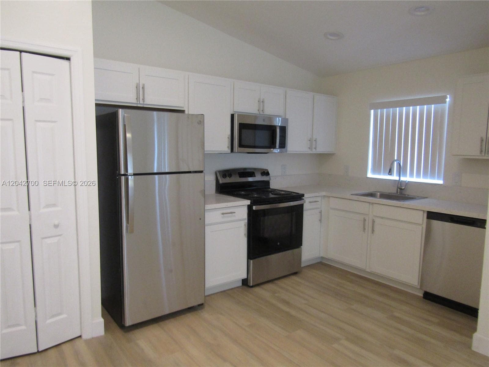 4525 28 ST SW # 4525, Lehigh Acres, FL 33973 — zdjęcie 3