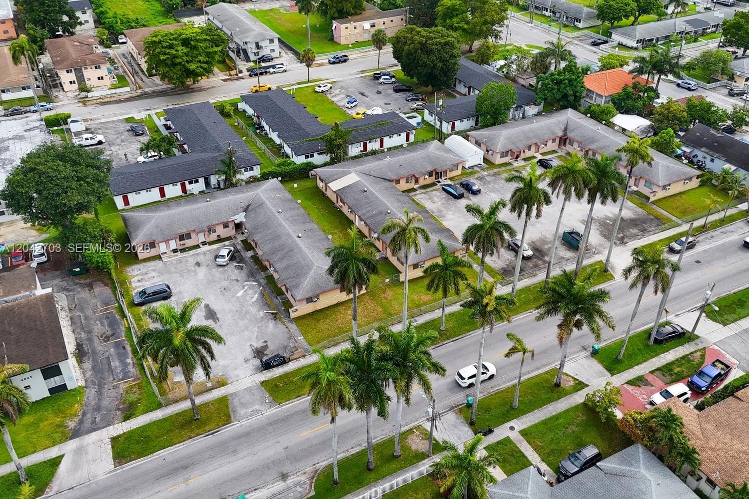 1915 NW 28th St, Miami, FL 33142 — zdjęcie 3