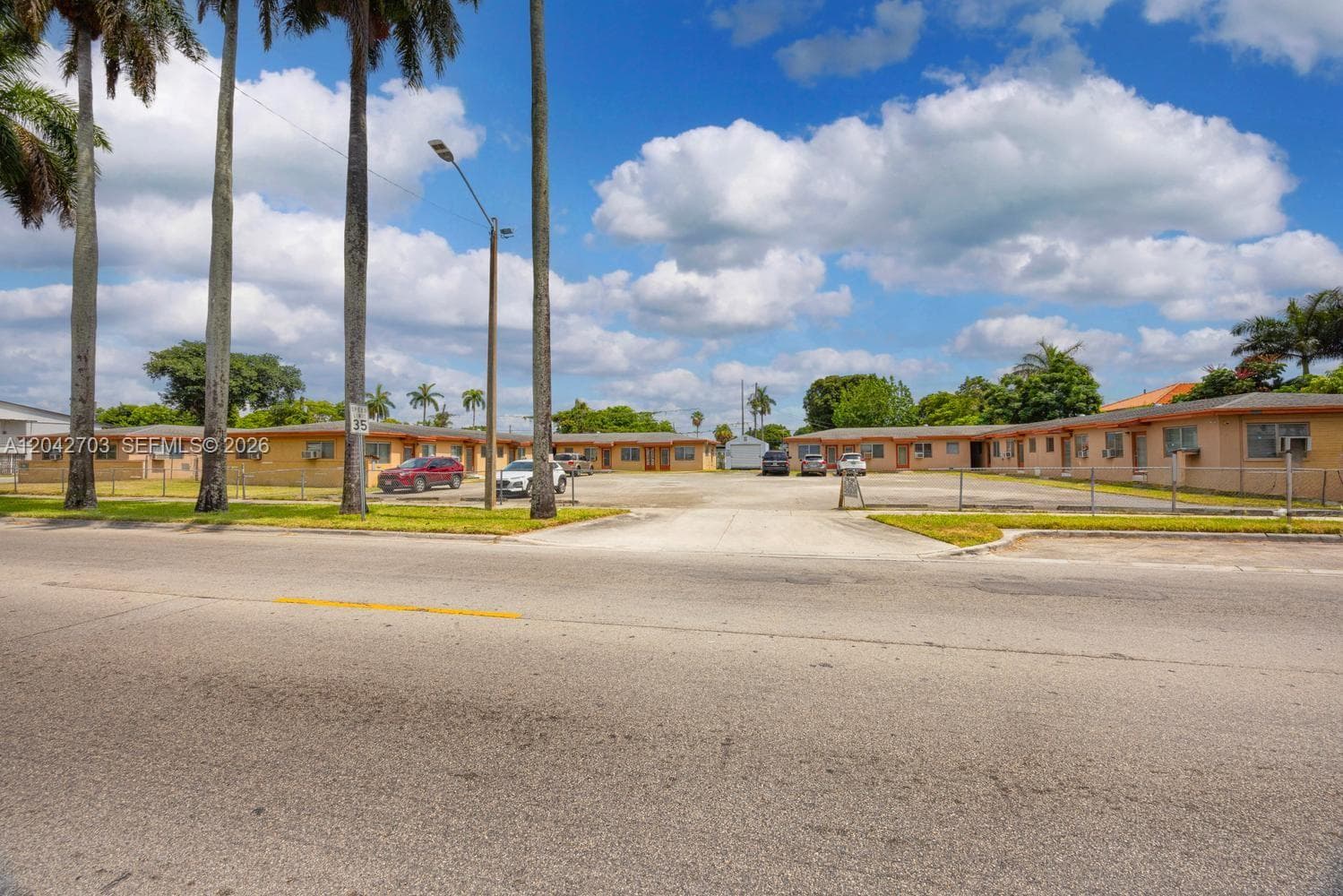 1915 NW 28th St, Miami, FL 33142 — zdjęcie 5