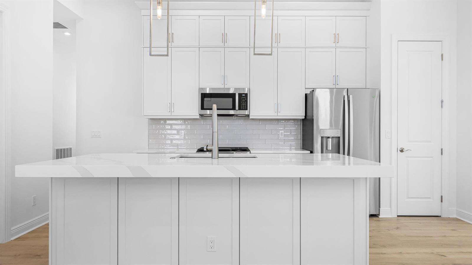 336 SE Via Sangro, Port St. Lucie, FL 34952 — zdjęcie 2