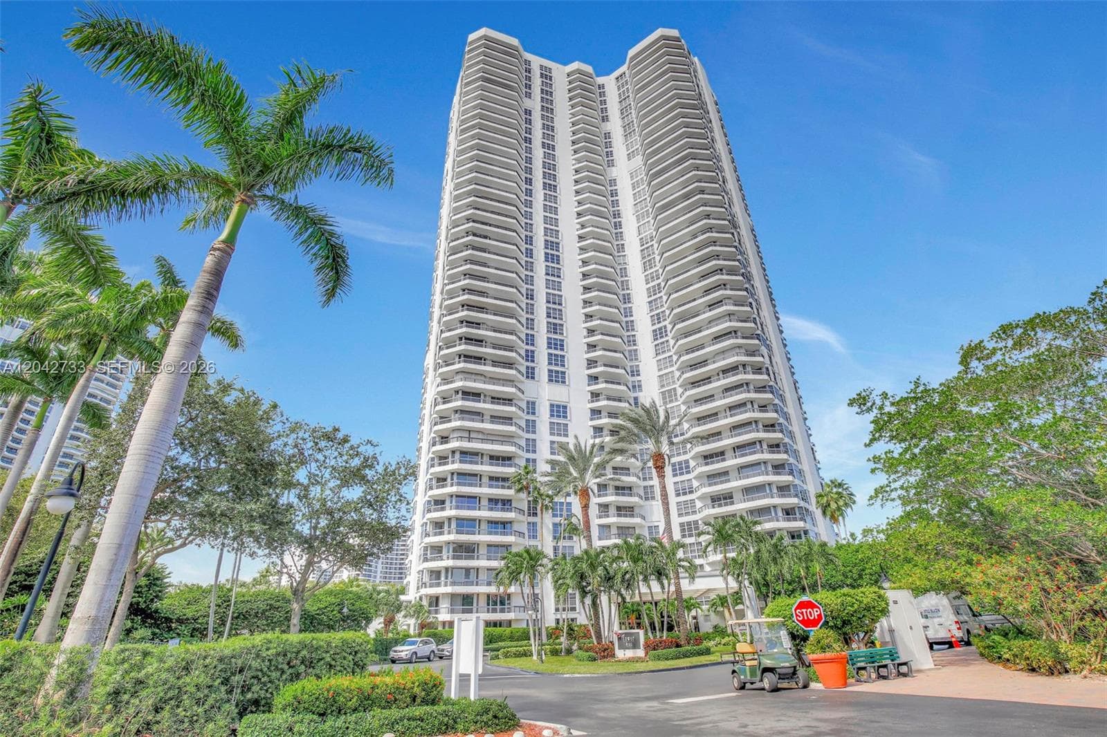 3500 Mystic Pointe Dr # 1804, Aventura, FL 33180 — zdjęcie 2