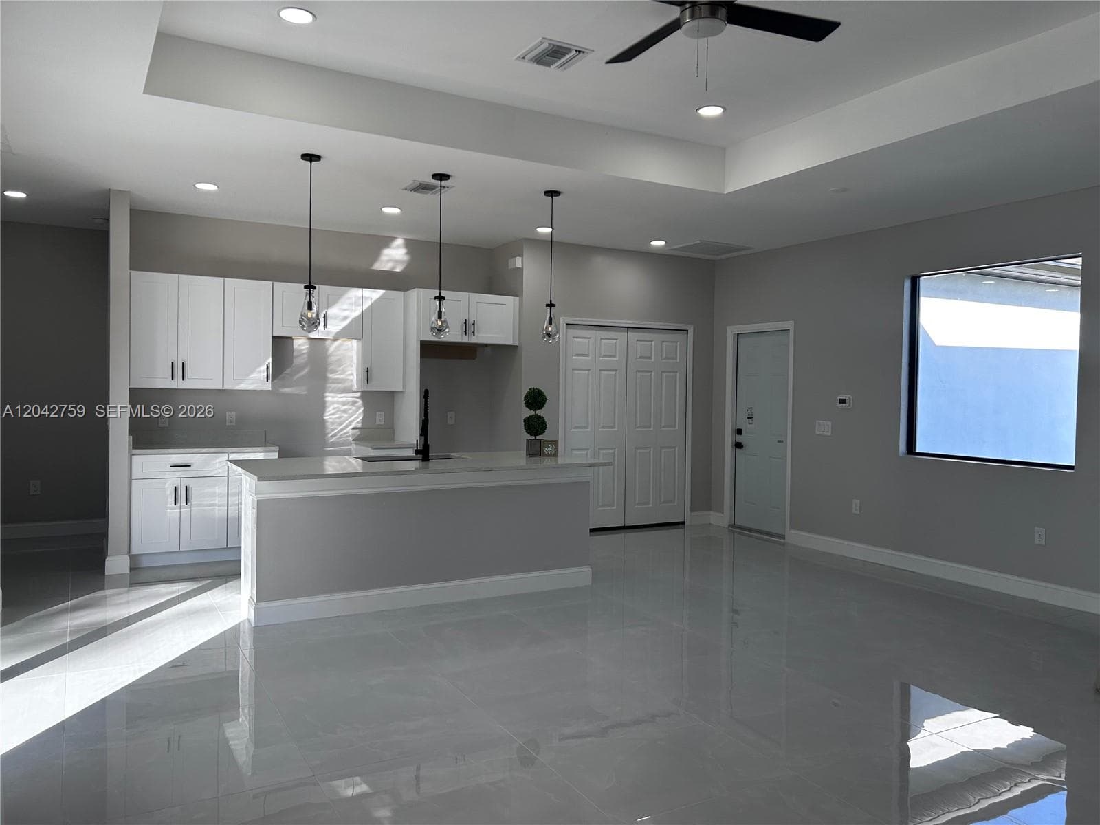 1126 Milwaukee Blvd, Lehigh Acres, FL 33974 — zdjęcie 3
