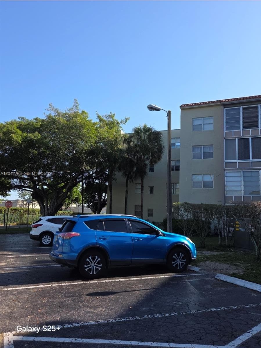 1800 SW 81st Ave # 1417, North Lauderdale, FL 33068