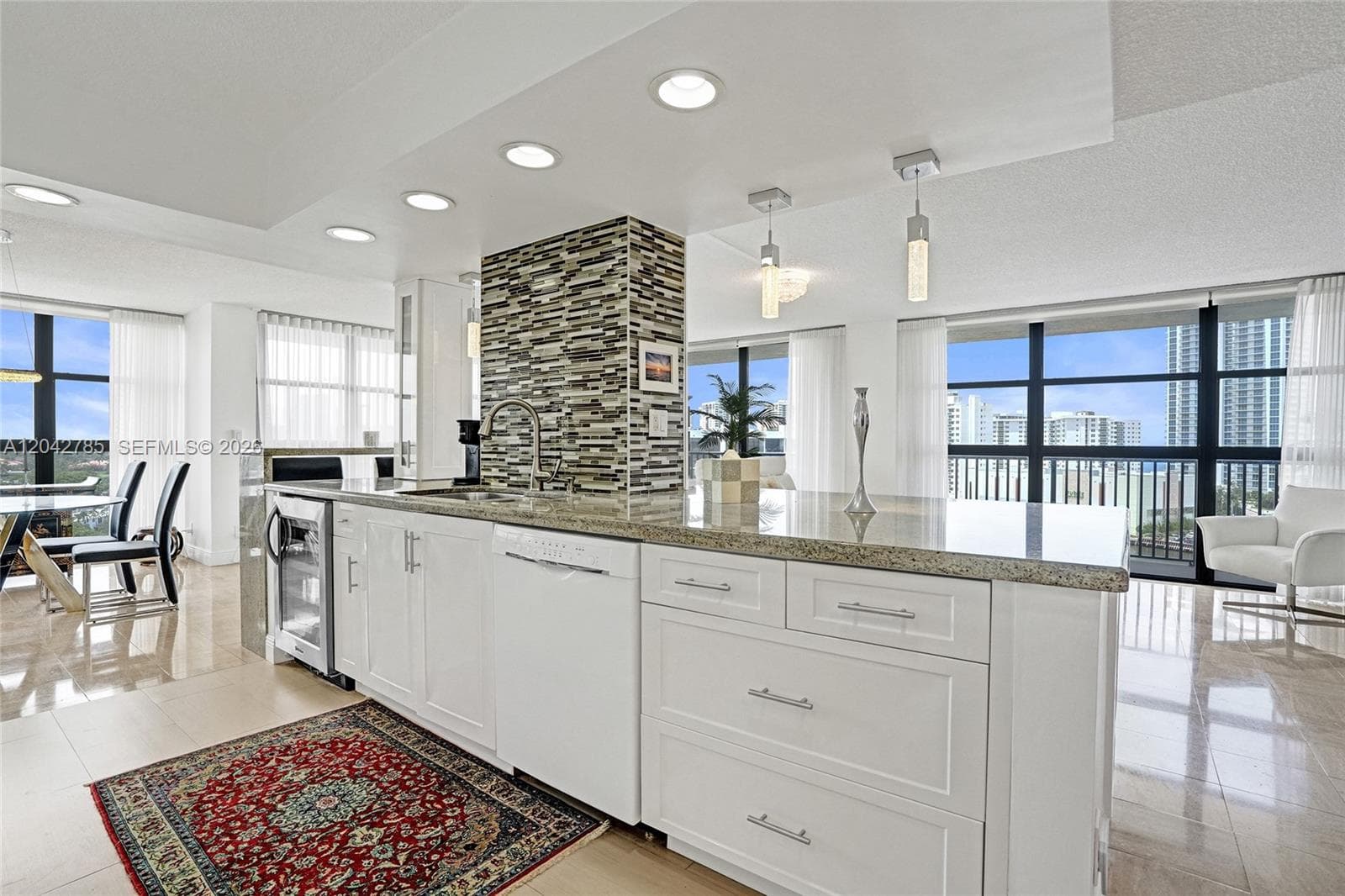 400 Leslie Dr # PH# 1110, Hallandale Beach, FL 33009 — zdjęcie 2