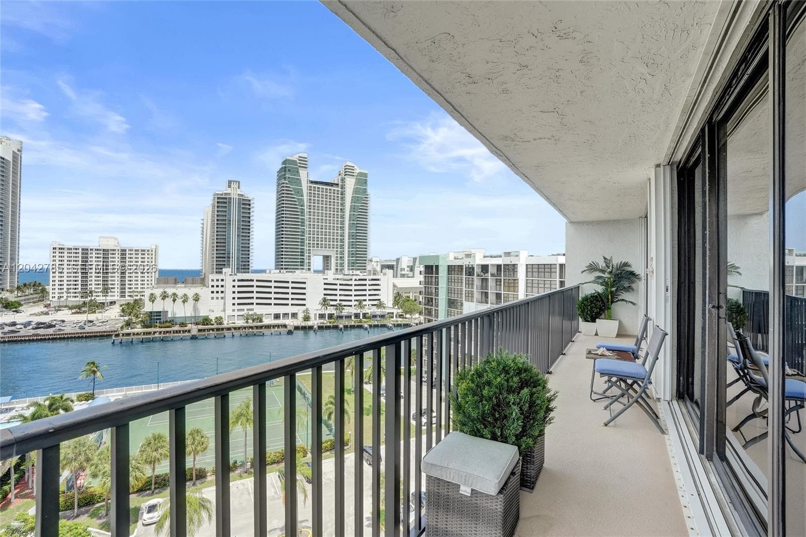 400 Leslie Dr # PH# 1110, Hallandale Beach, FL 33009 — zdjęcie 3