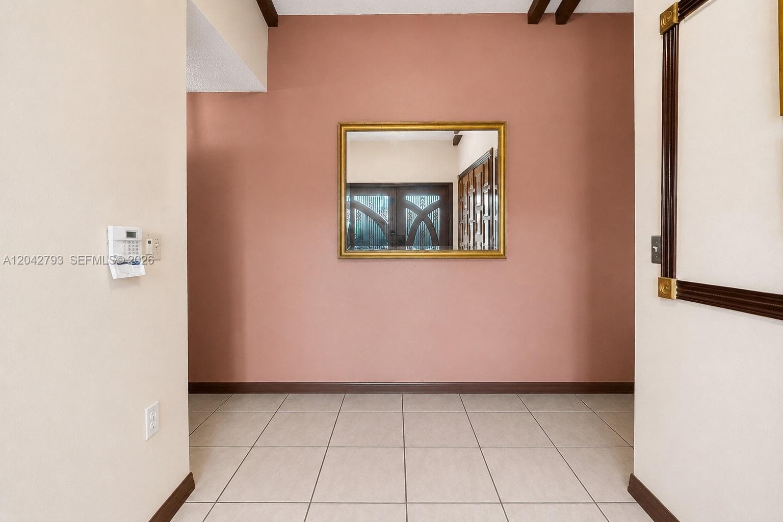 7365 N Augusta Dr, Hialeah, FL 33015 — zdjęcie 4